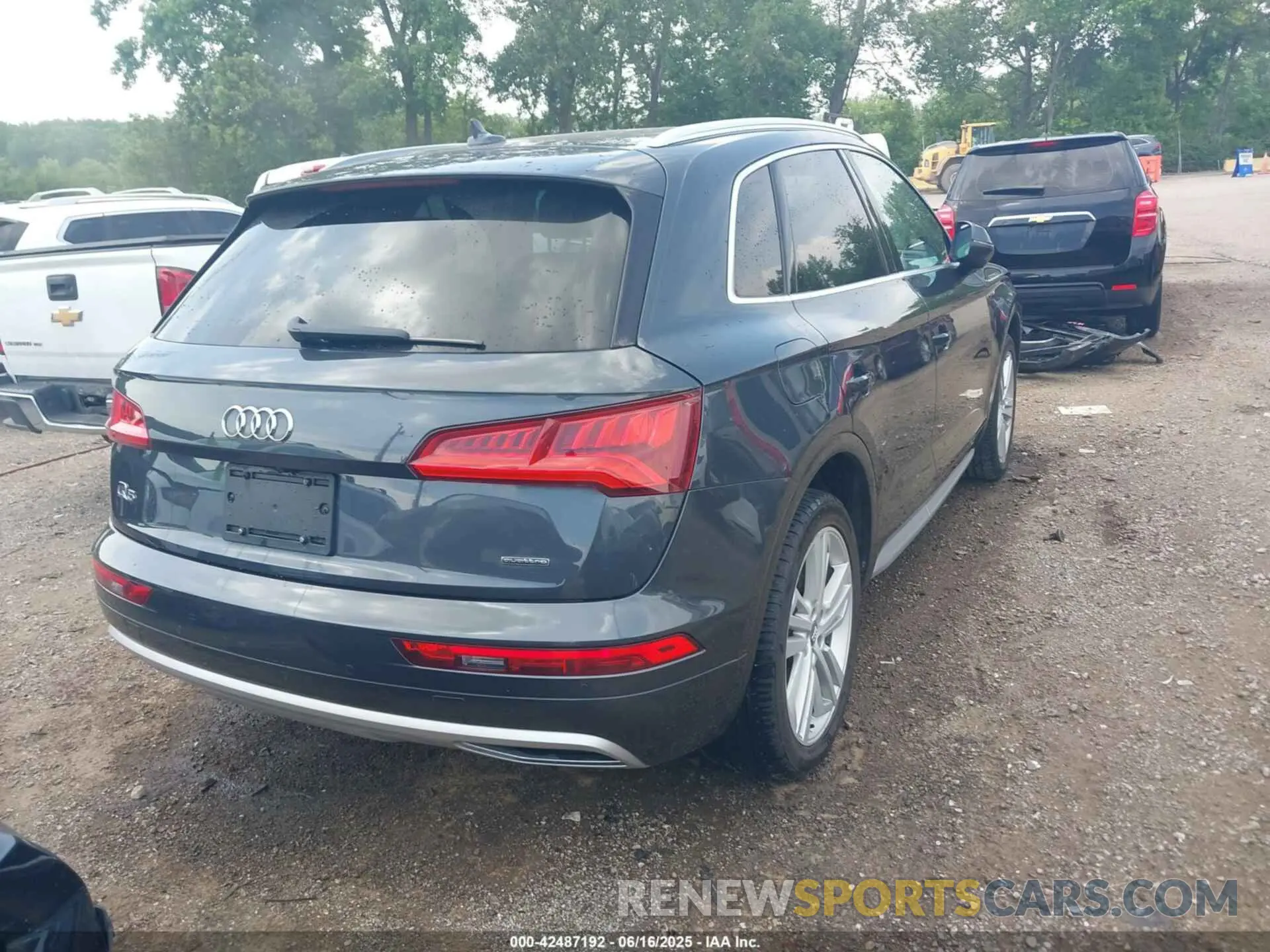 4 fotografías del automóvil dañado WA1BNAFYXK2134349 AUDI Q5 2019