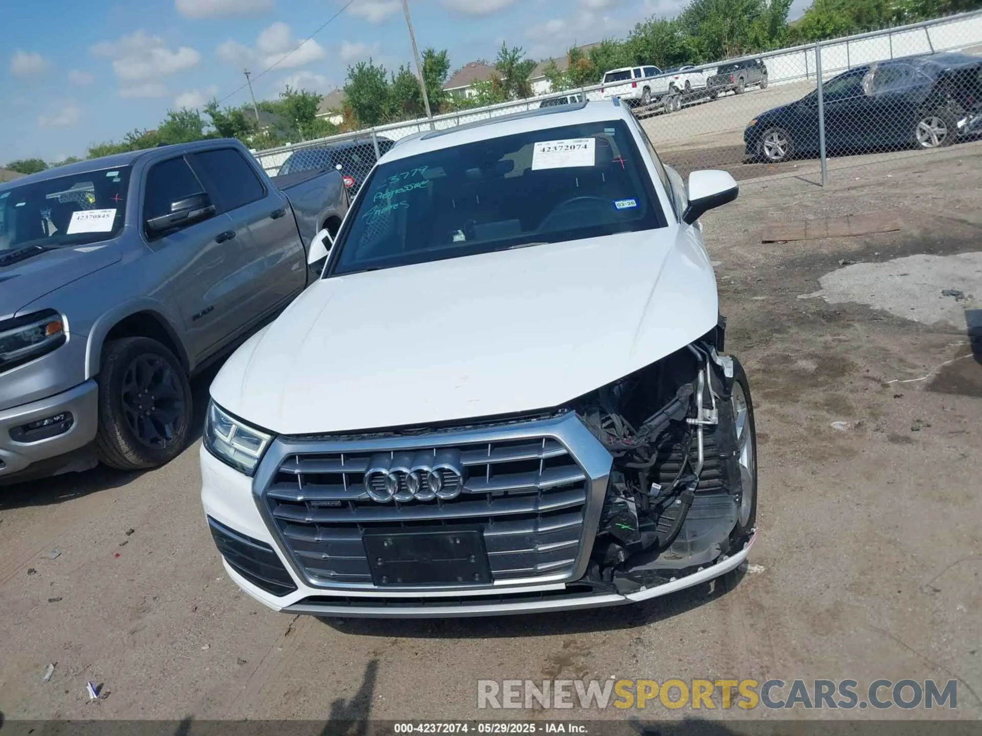 12 fotografías del automóvil dañado WA1BNAFYXK2144783 AUDI Q5 2019