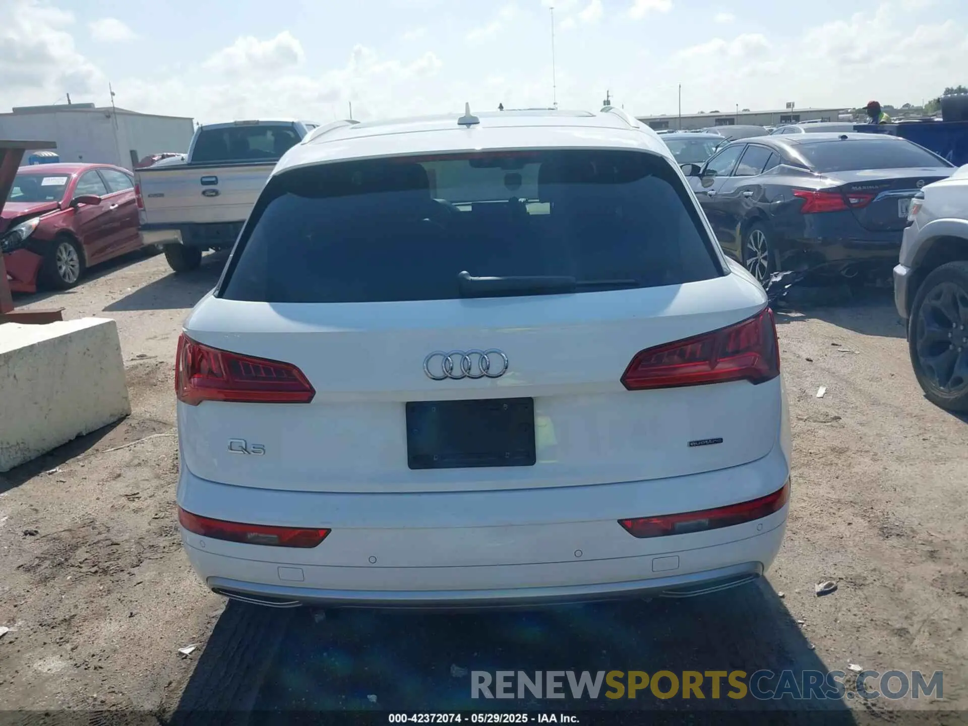 16 fotografías del automóvil dañado WA1BNAFYXK2144783 AUDI Q5 2019