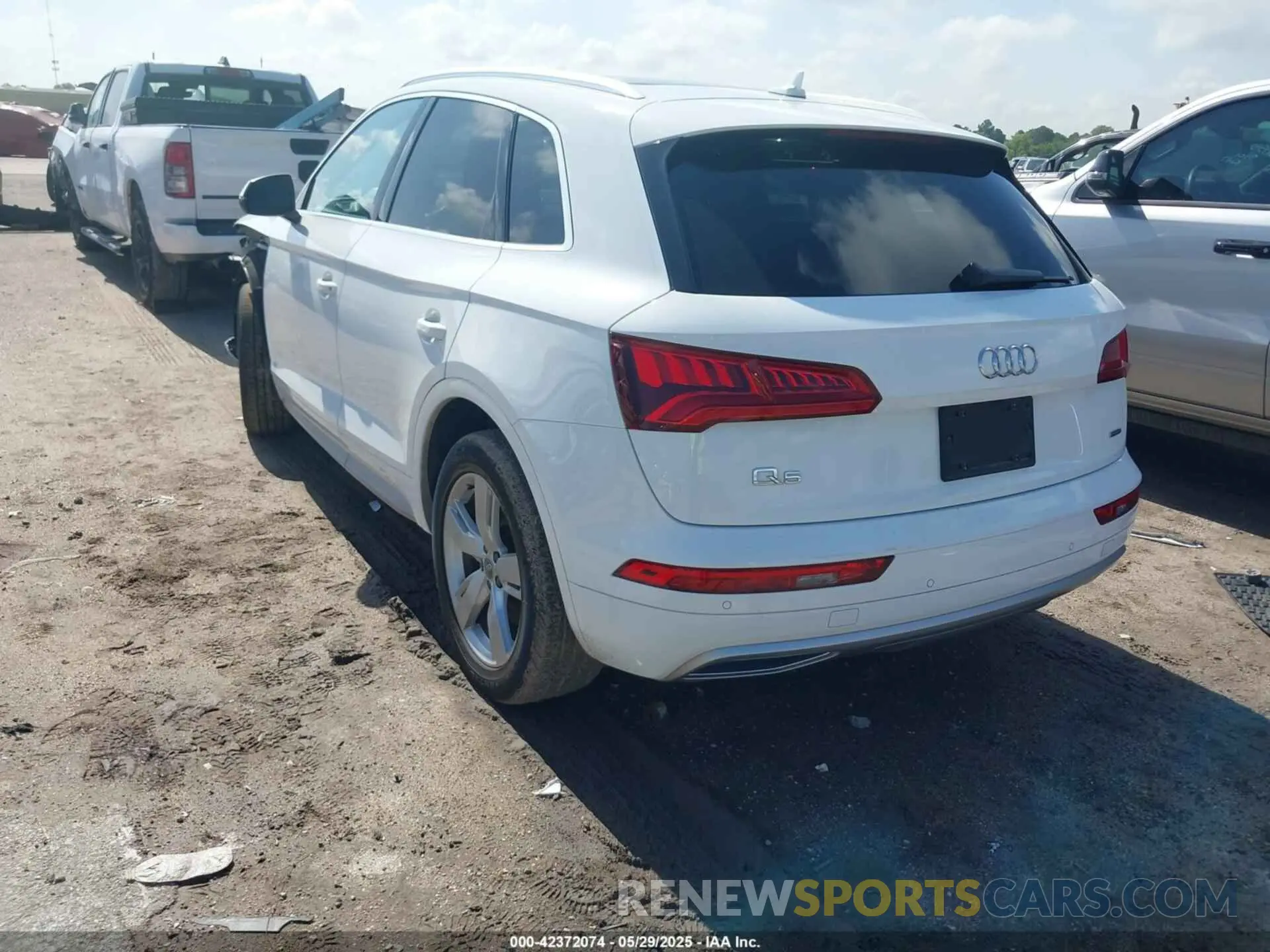 3 fotografías del automóvil dañado WA1BNAFYXK2144783 AUDI Q5 2019