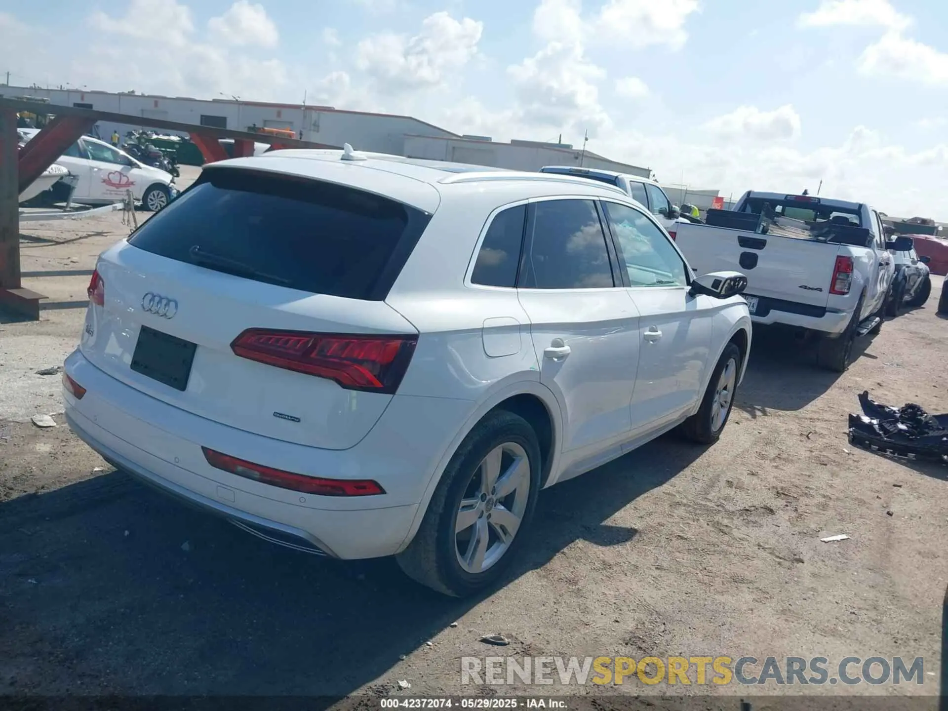 4 fotografías del automóvil dañado WA1BNAFYXK2144783 AUDI Q5 2019