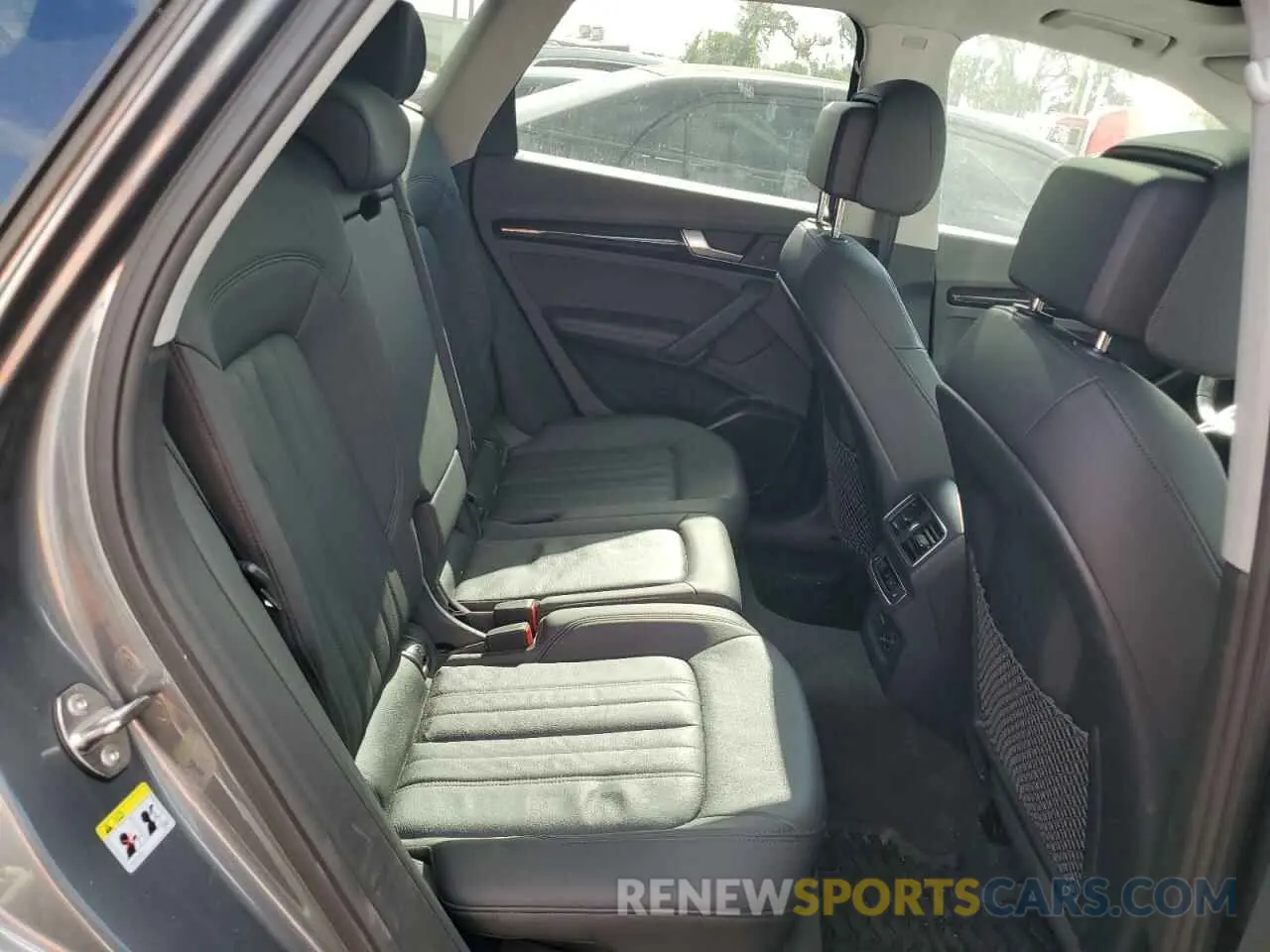 11 fotografías del automóvil dañado WA1CNAFY0K2031493 AUDI Q5 2019