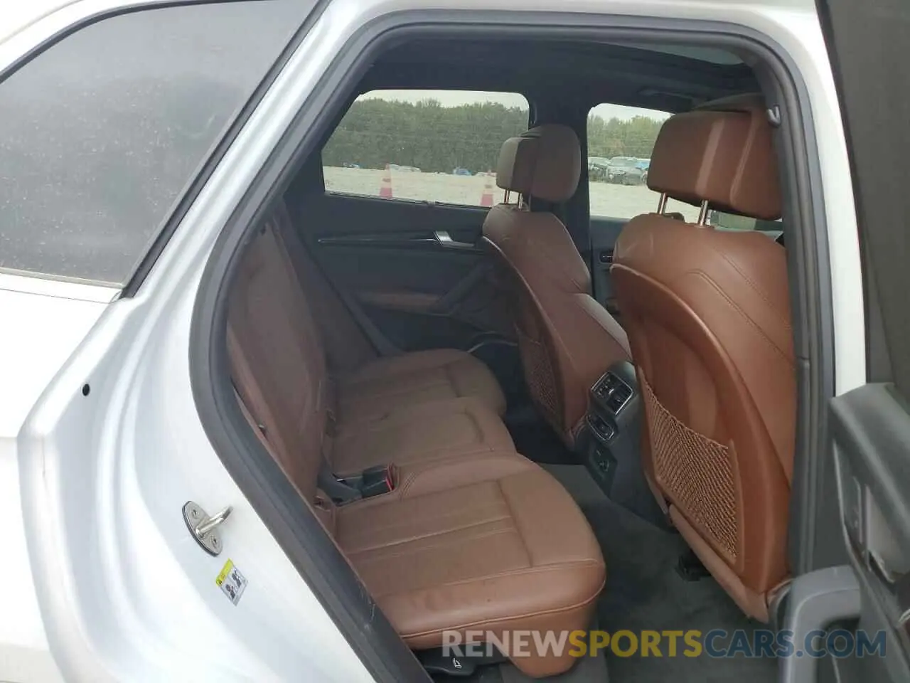 10 fotografías del automóvil dañado WA1CNAFY2K2036453 AUDI Q5 2019