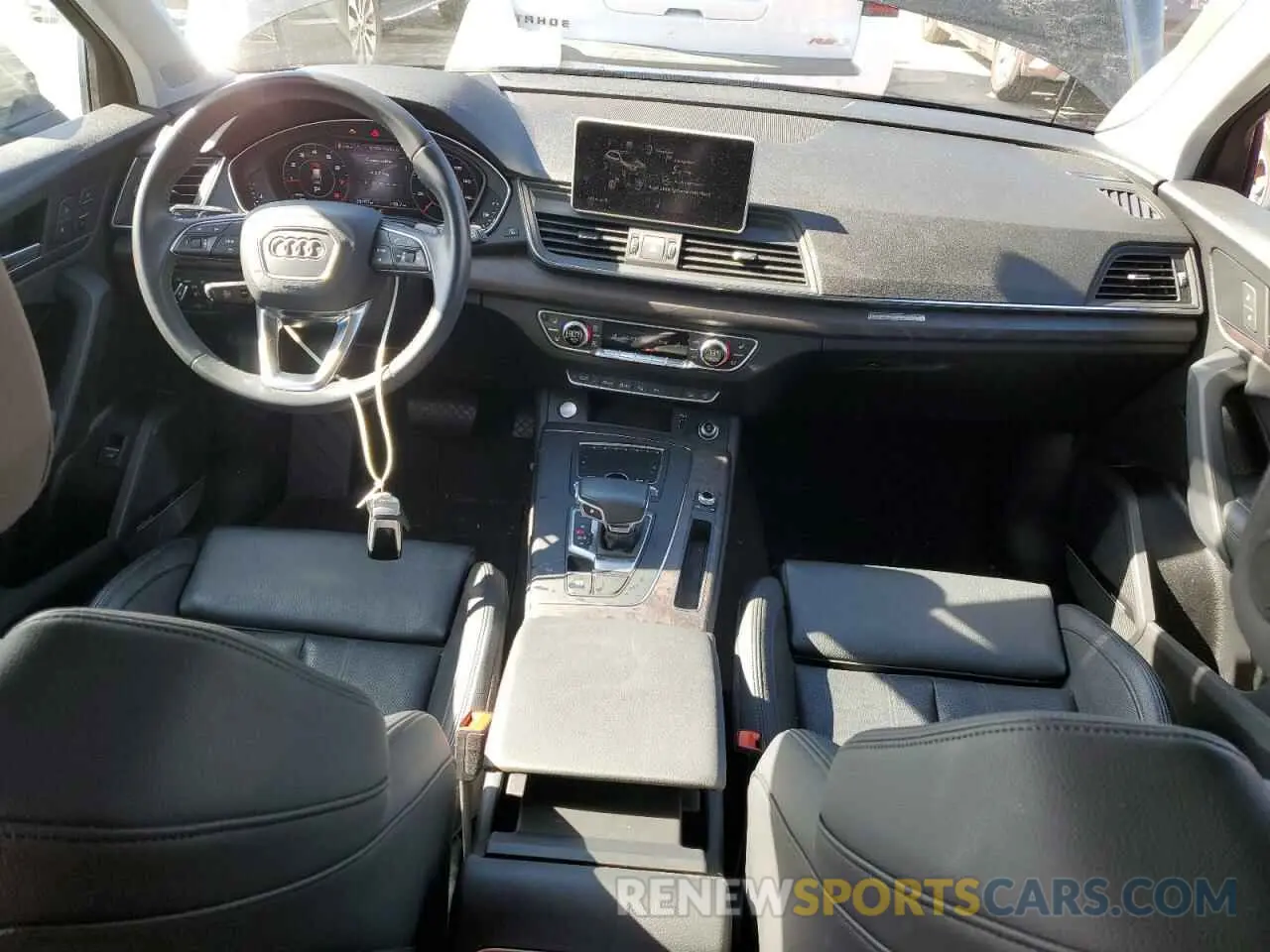 8 fotografías del automóvil dañado WA1CNAFY9K2024865 AUDI Q5 2019