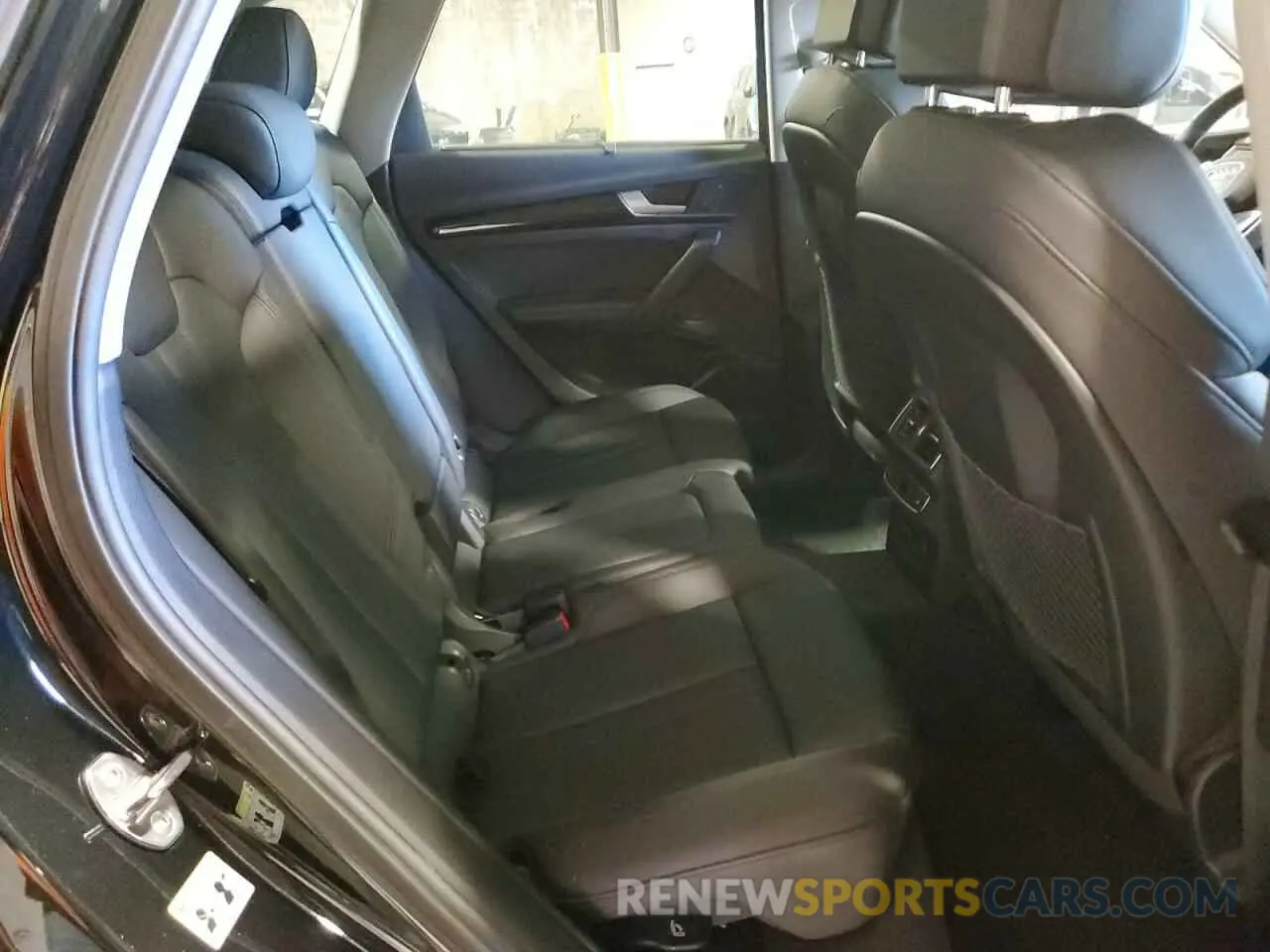 11 fotografías del automóvil dañado WA1CNAFYXK2019500 AUDI Q5 2019
