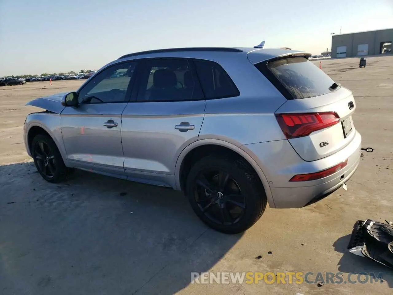 2 fotografías del automóvil dañado WA1CNAFYXK2035051 AUDI Q5 2019