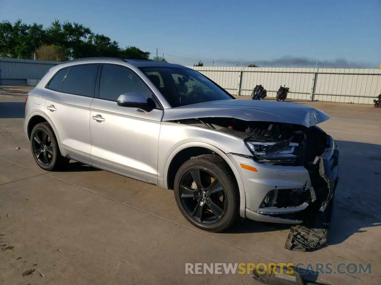 4 fotografías del automóvil dañado WA1CNAFYXK2035051 AUDI Q5 2019