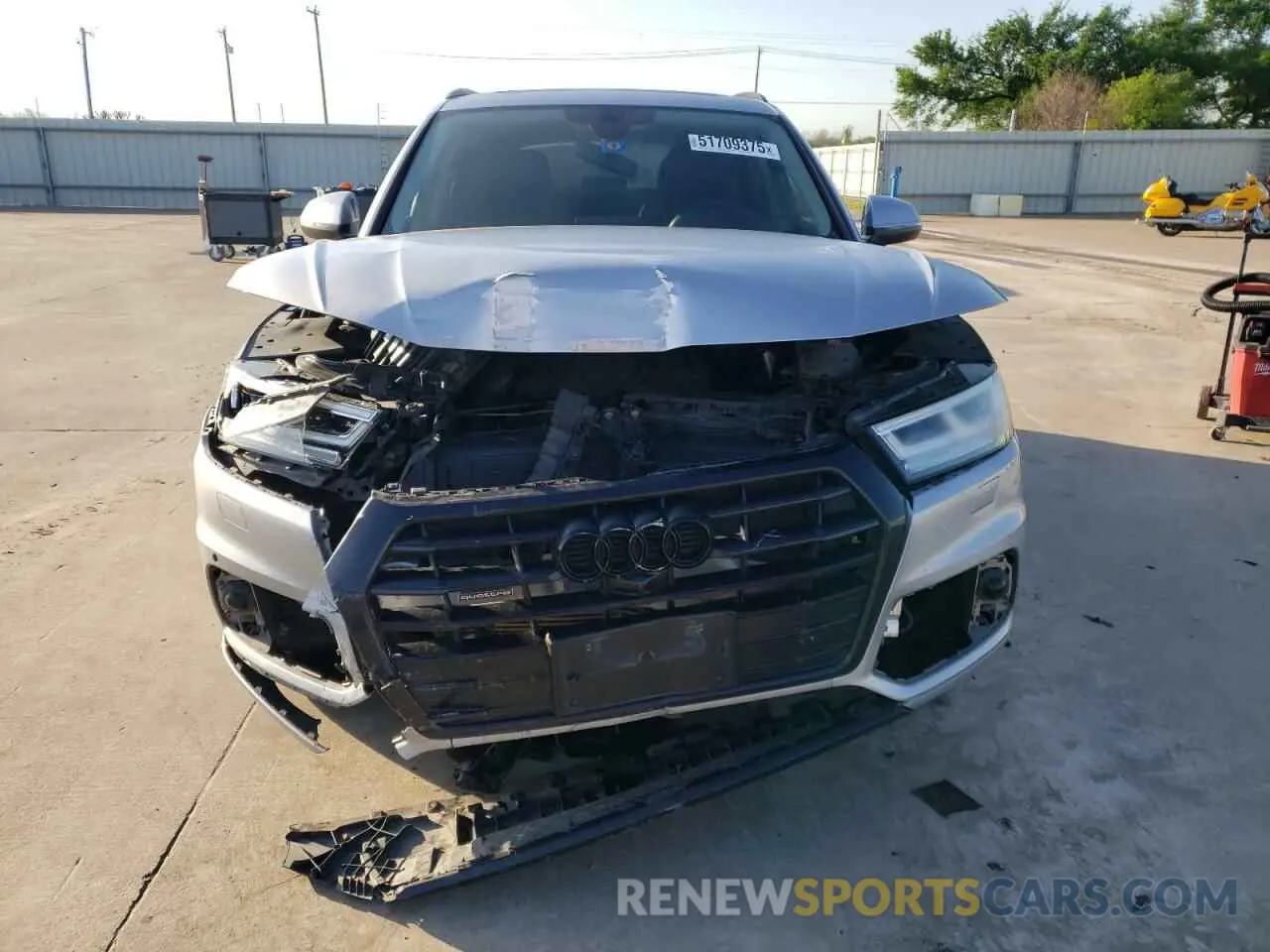 5 fotografías del automóvil dañado WA1CNAFYXK2035051 AUDI Q5 2019