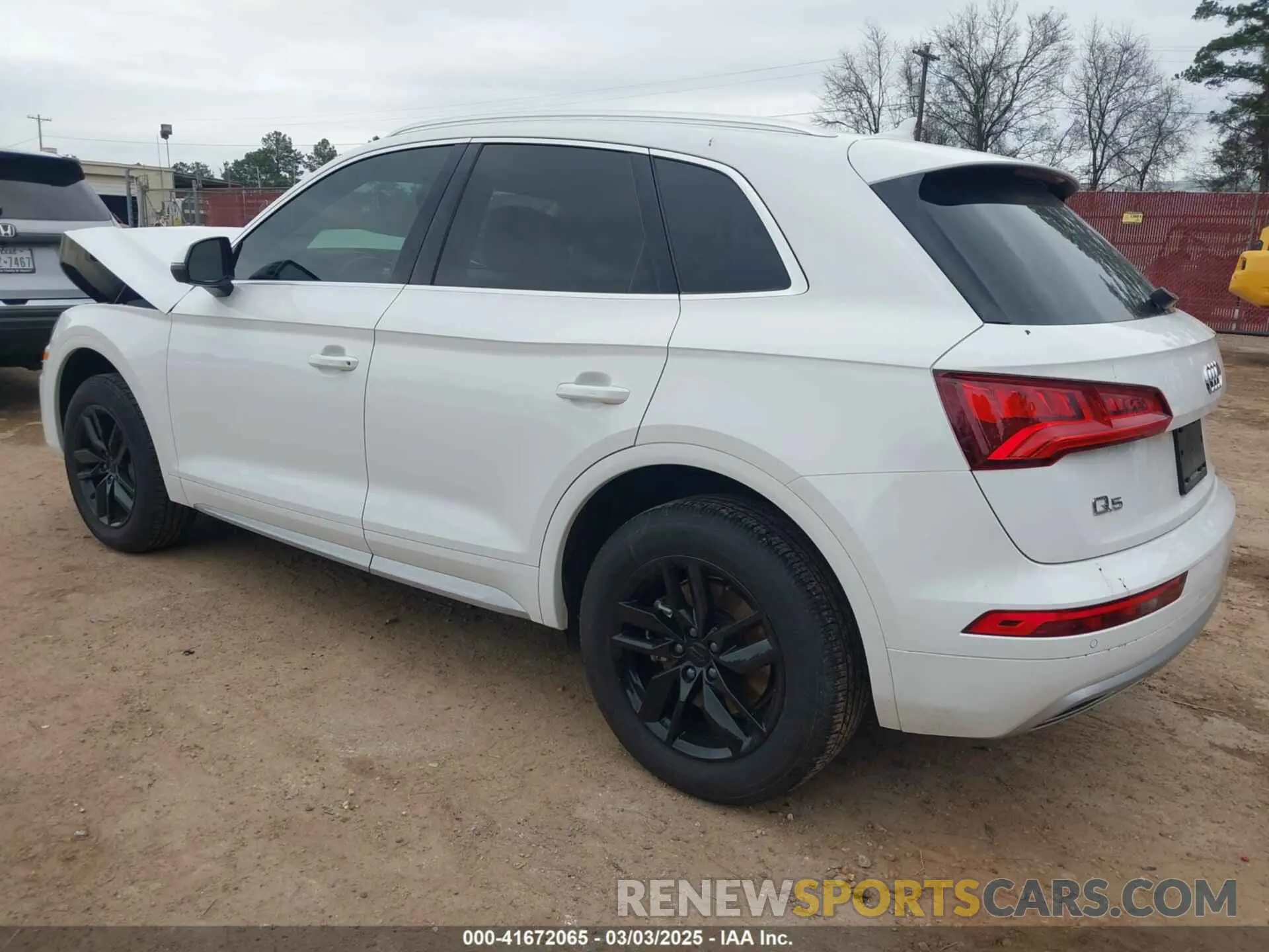 3 fotografías del automóvil dañado WA1ANAFY0L2071405 AUDI Q5 2020