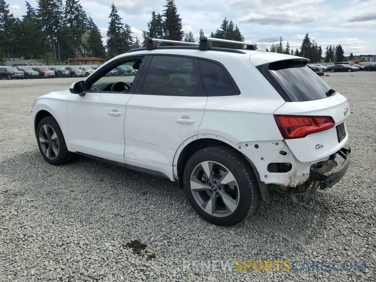 2 fotografías del automóvil dañado WA1ANAFY0L2106587 AUDI Q5 2020
