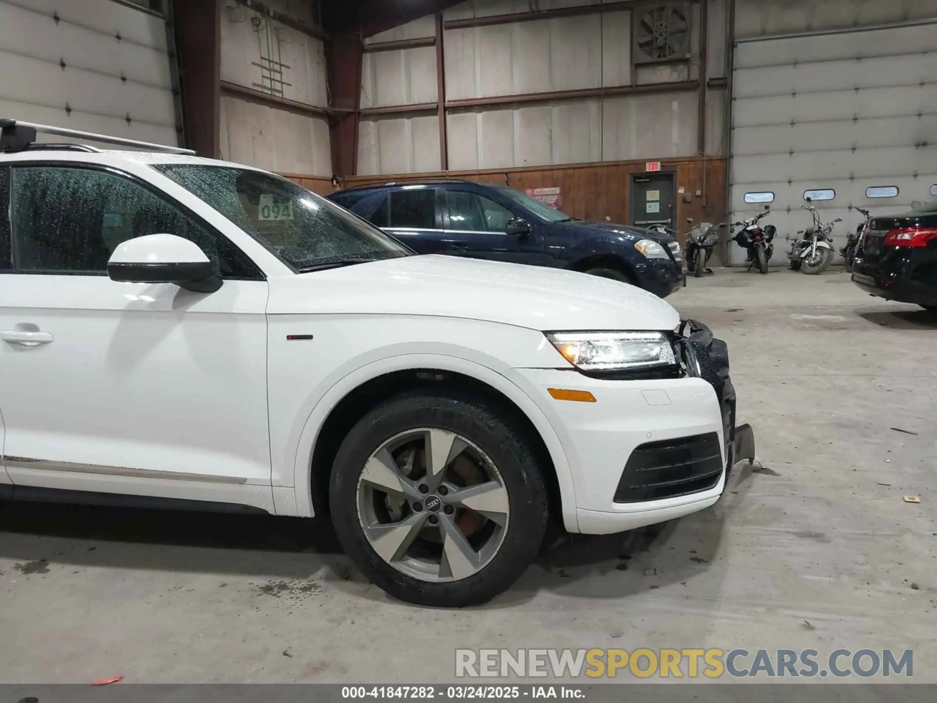 18 fotografías del automóvil dañado WA1ANAFY0L2108758 AUDI Q5 2020