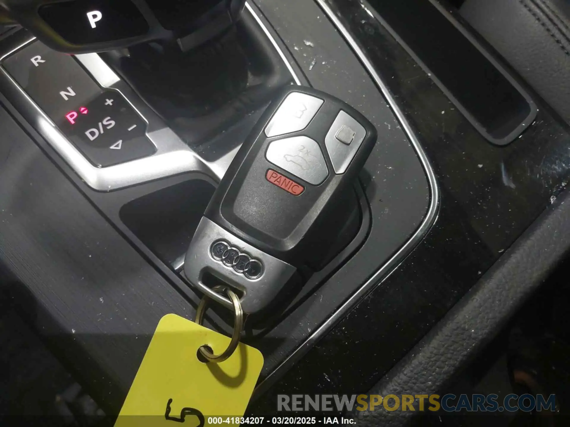 11 fotografías del automóvil dañado WA1ANAFY1L2028384 AUDI Q5 2020