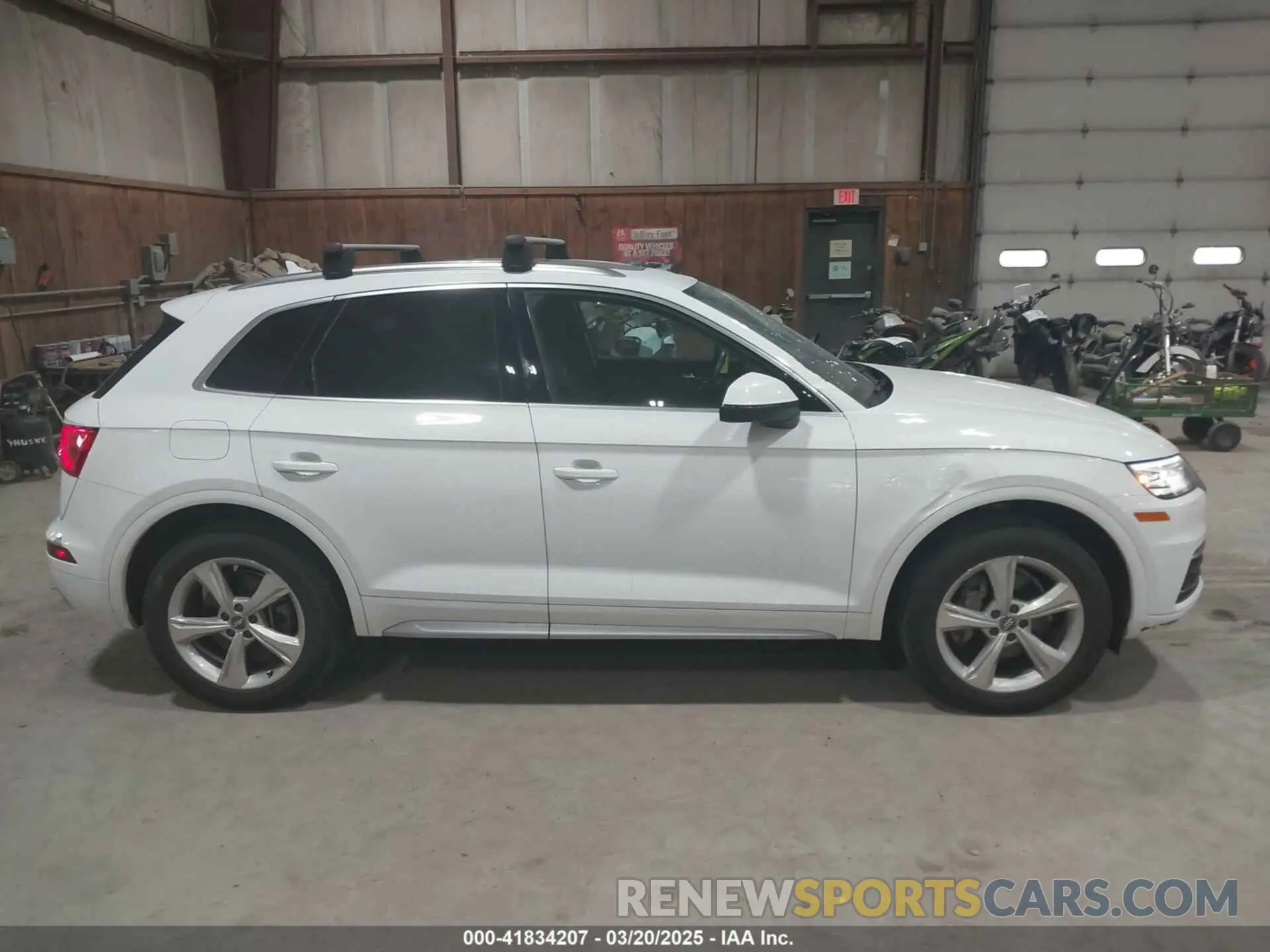 13 fotografías del automóvil dañado WA1ANAFY1L2028384 AUDI Q5 2020
