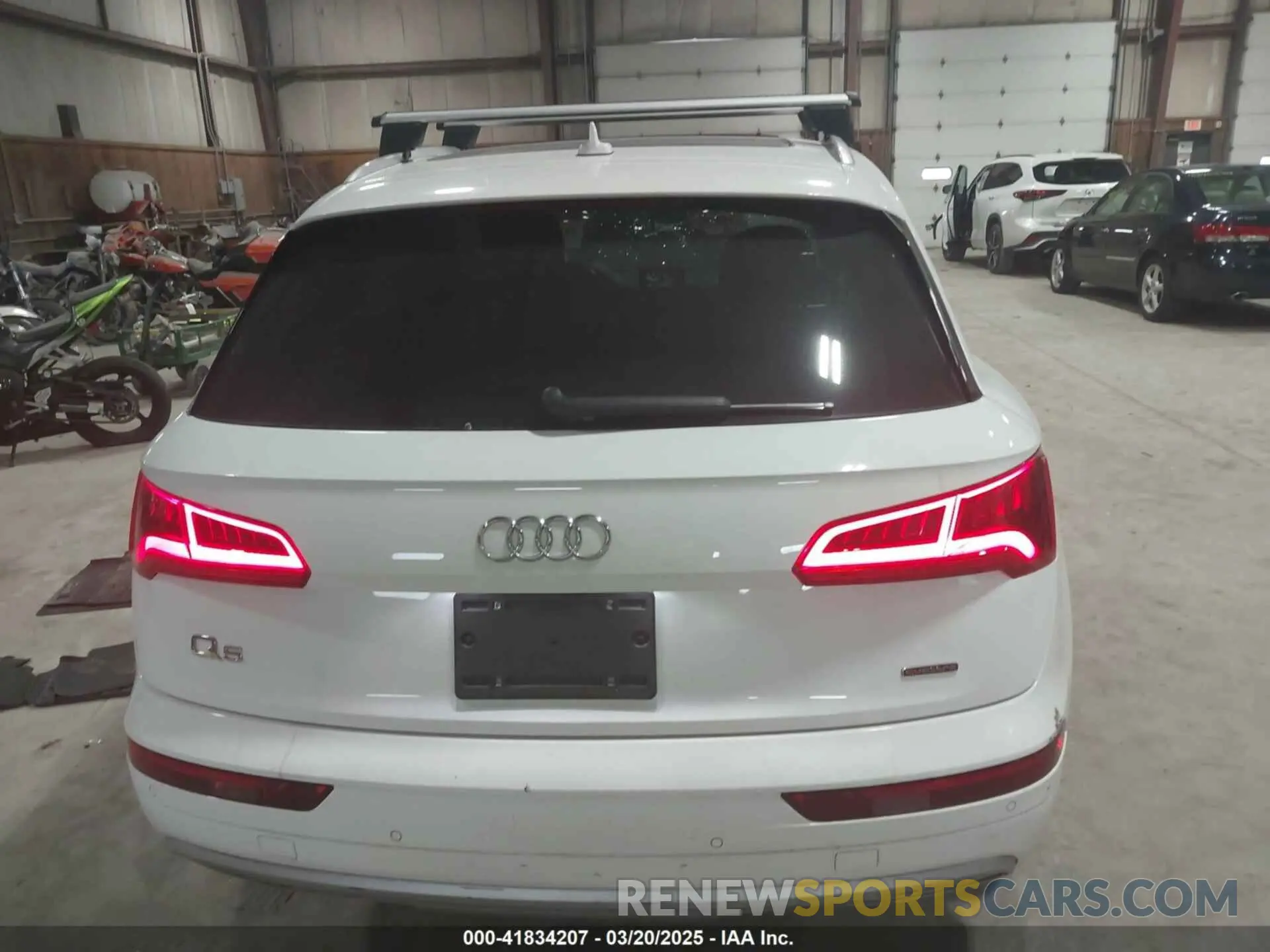 16 fotografías del automóvil dañado WA1ANAFY1L2028384 AUDI Q5 2020