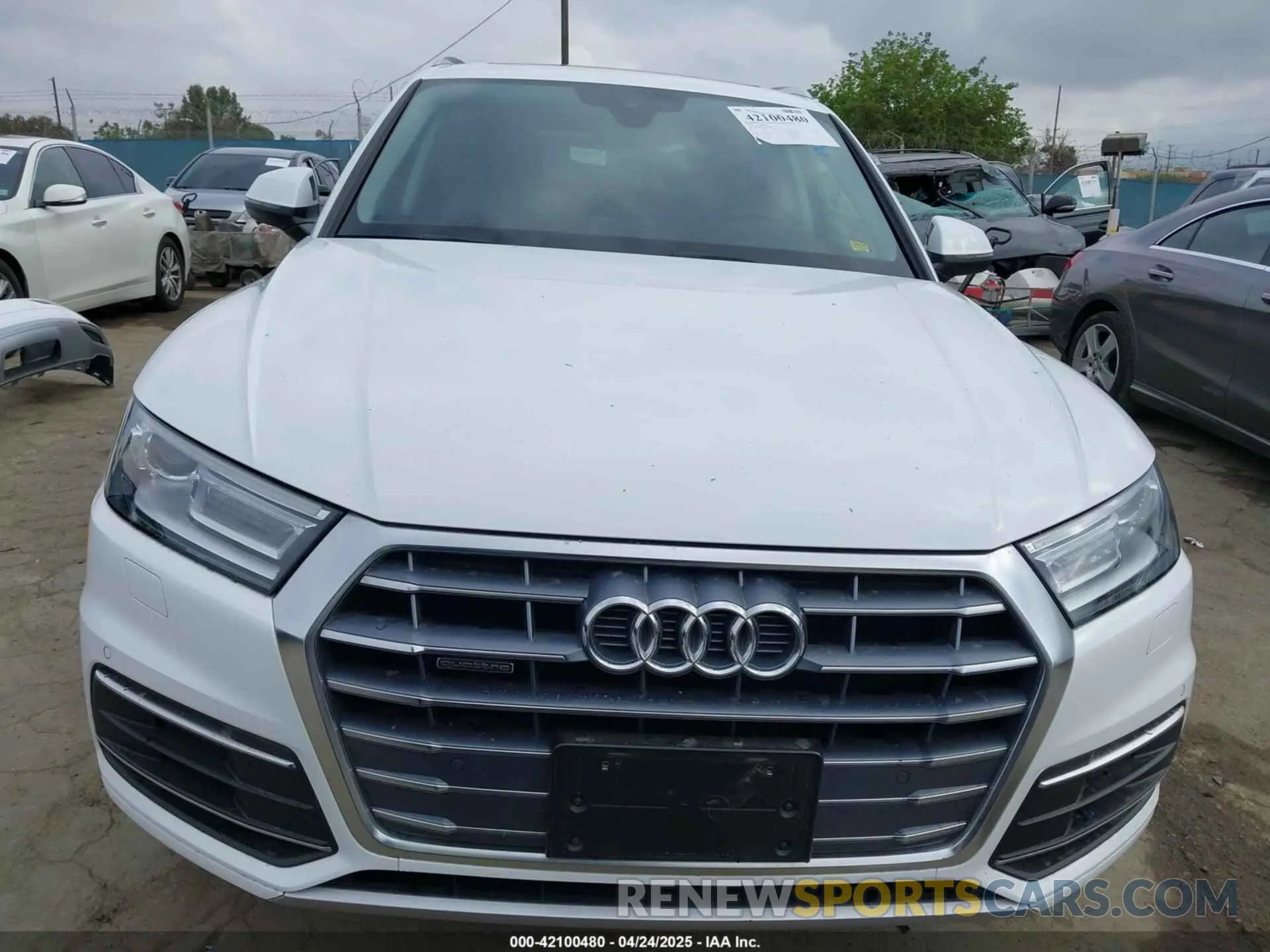 13 fotografías del automóvil dañado WA1ANAFY3L2064383 AUDI Q5 2020