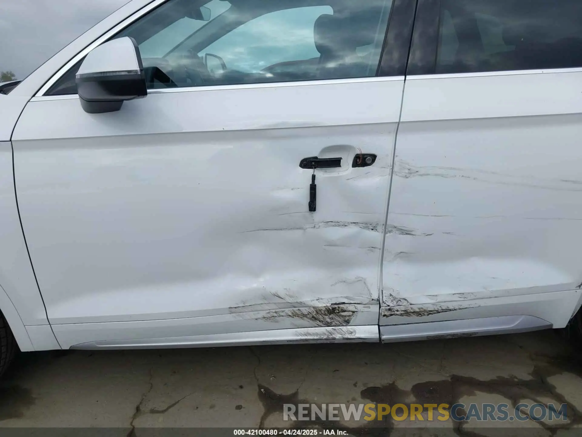 6 fotografías del automóvil dañado WA1ANAFY3L2064383 AUDI Q5 2020