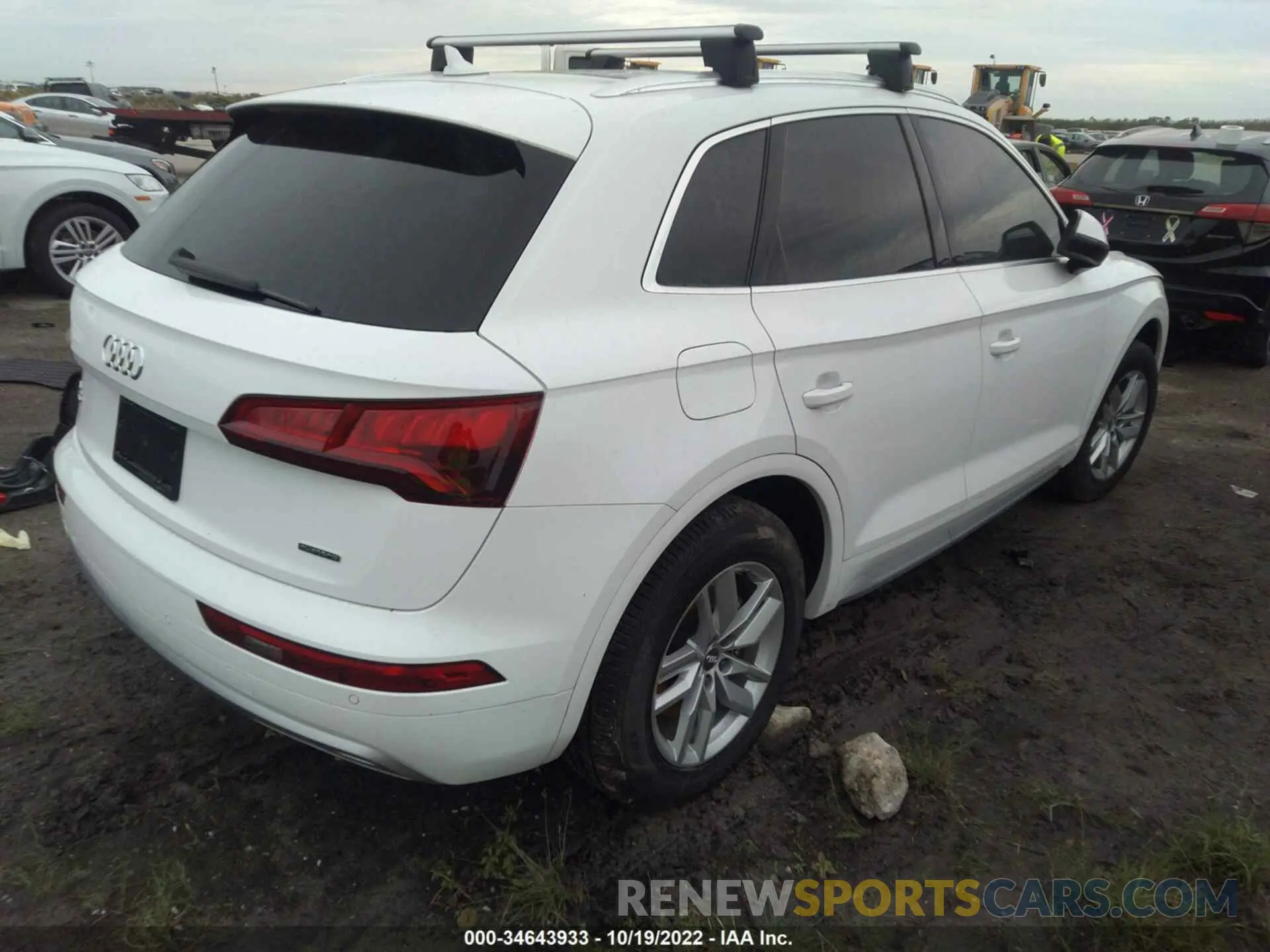 4 fotografías del automóvil dañado WA1ANAFY4L2069690 AUDI Q5 2020