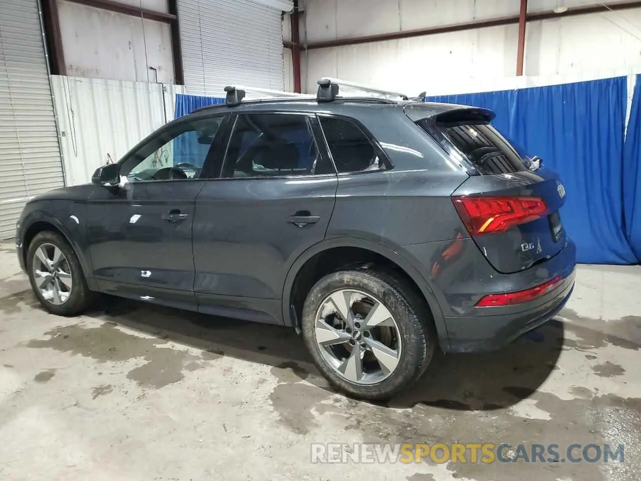 2 fotografías del automóvil dañado WA1ANAFY5L2086644 AUDI Q5 2020