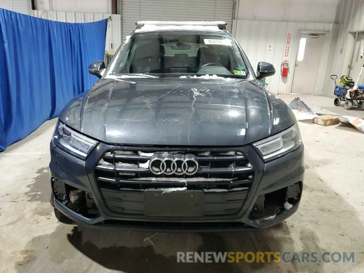 5 fotografías del automóvil dañado WA1ANAFY5L2086644 AUDI Q5 2020