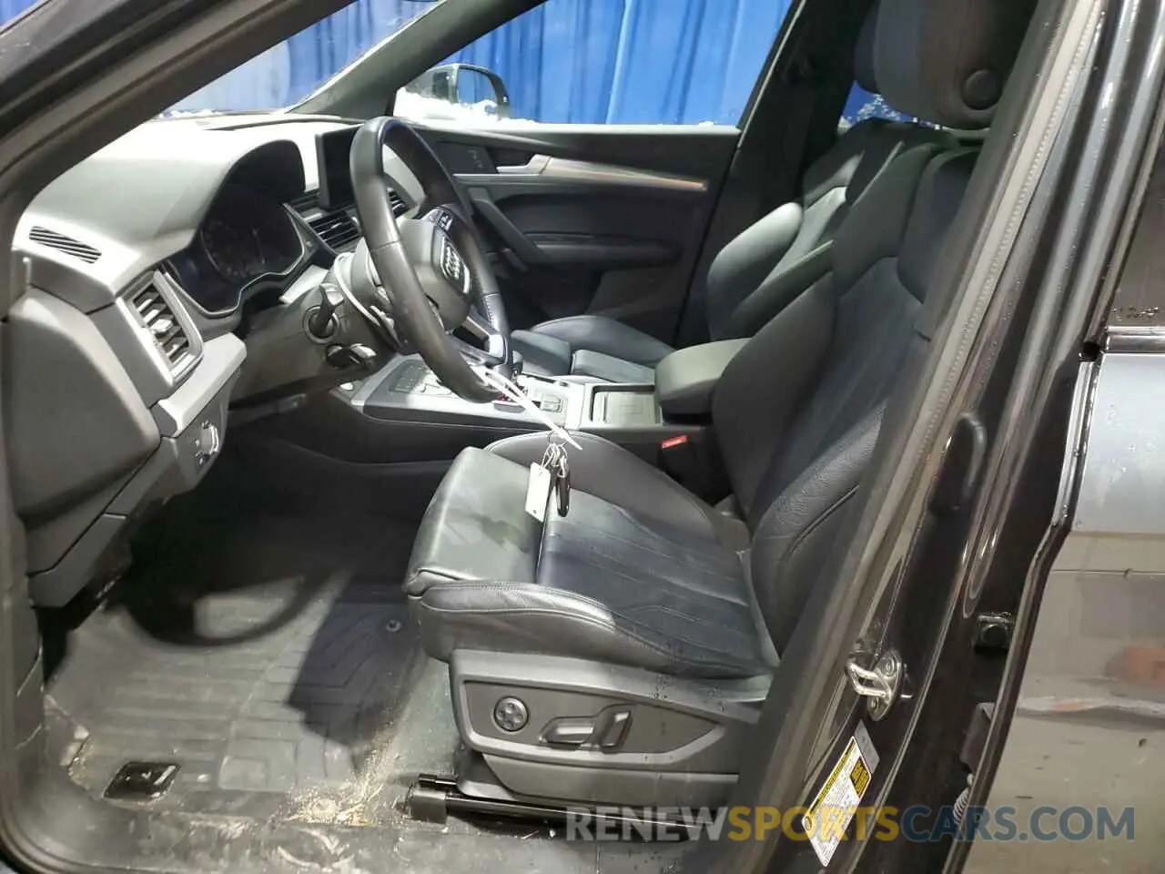 7 fotografías del automóvil dañado WA1ANAFY5L2086644 AUDI Q5 2020