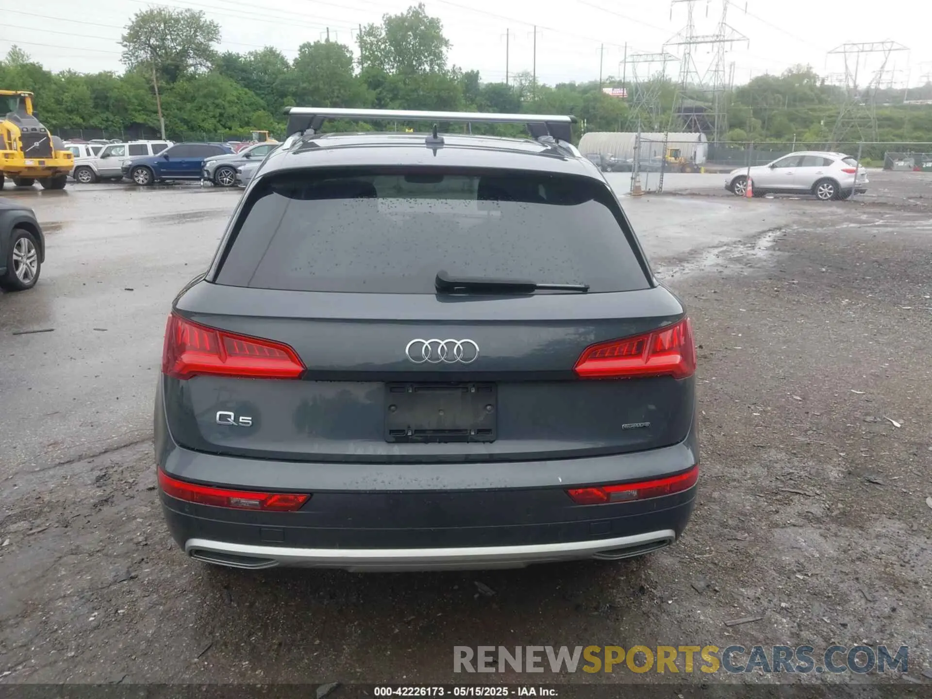 16 fotografías del automóvil dañado WA1ANAFY6L2042006 AUDI Q5 2020