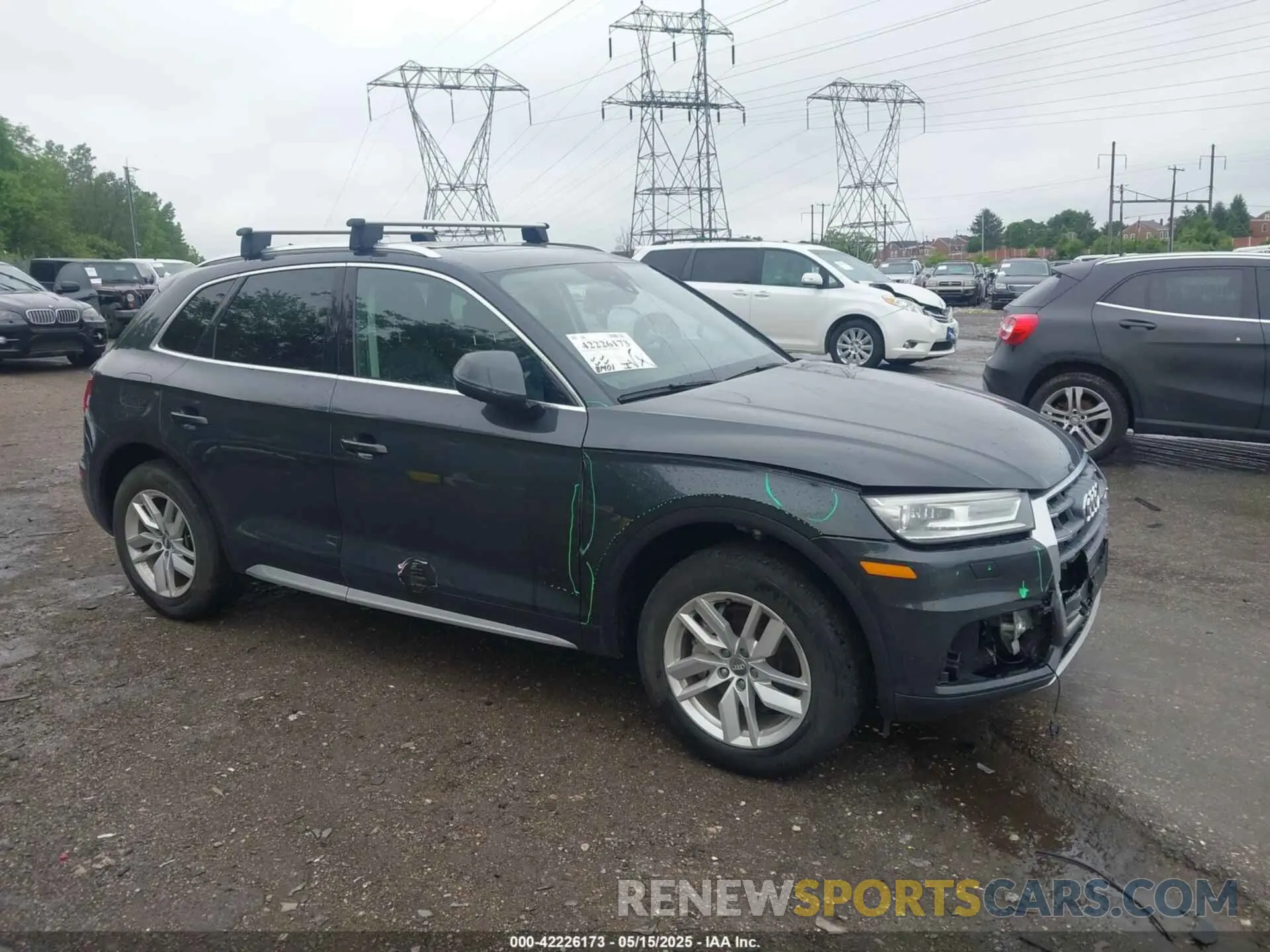 17 fotografías del automóvil dañado WA1ANAFY6L2042006 AUDI Q5 2020