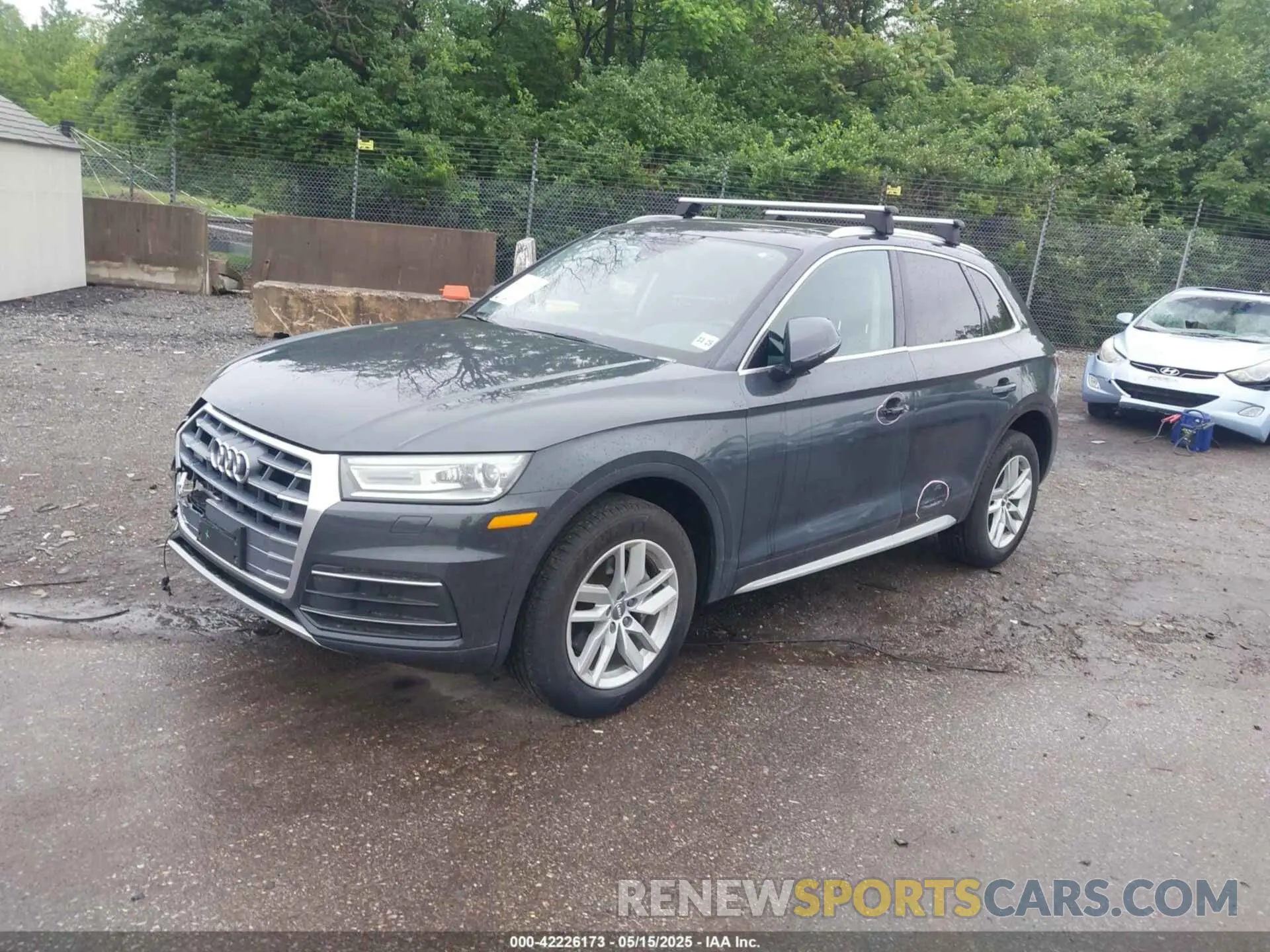 2 fotografías del automóvil dañado WA1ANAFY6L2042006 AUDI Q5 2020