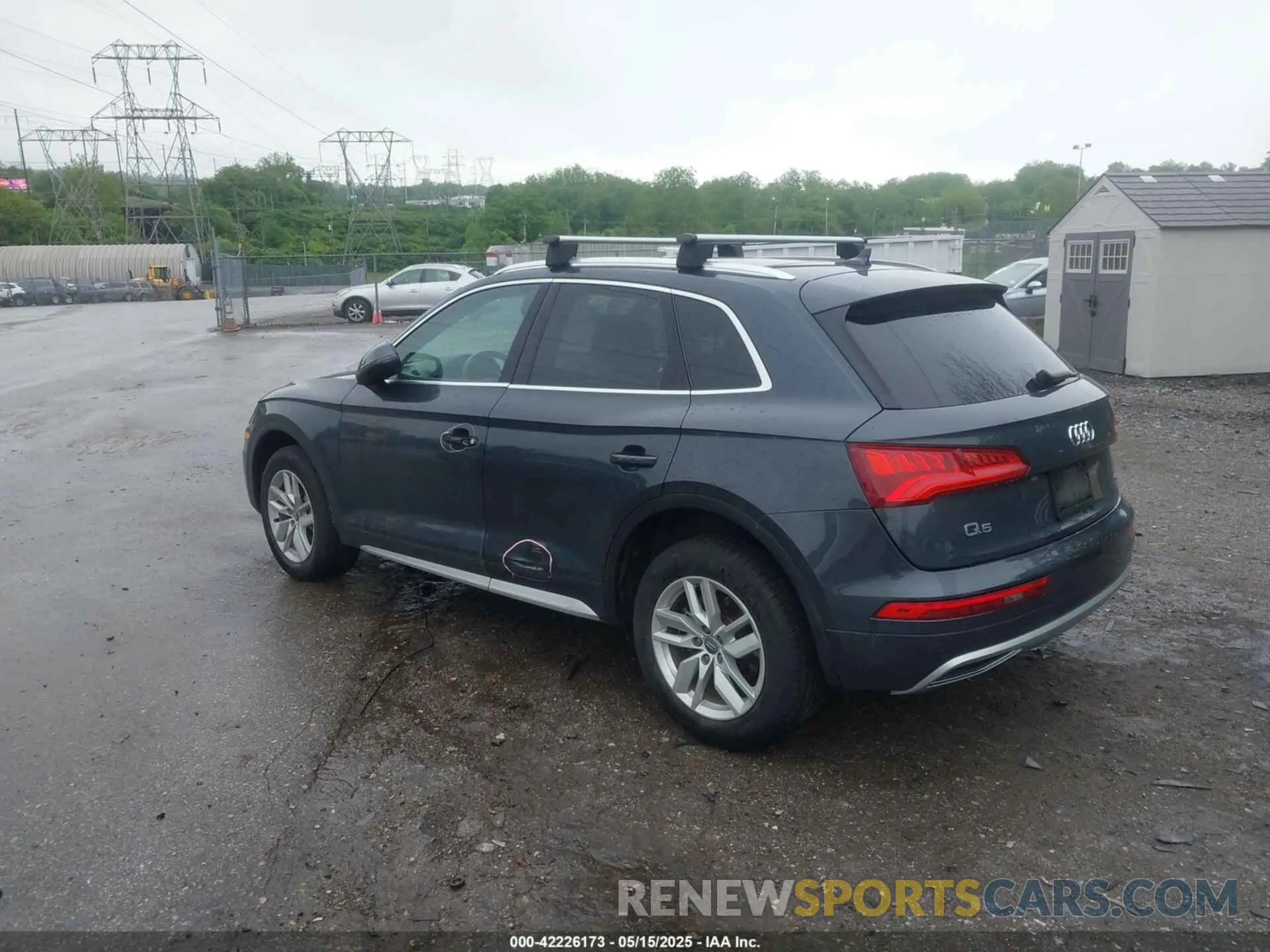 3 fotografías del automóvil dañado WA1ANAFY6L2042006 AUDI Q5 2020