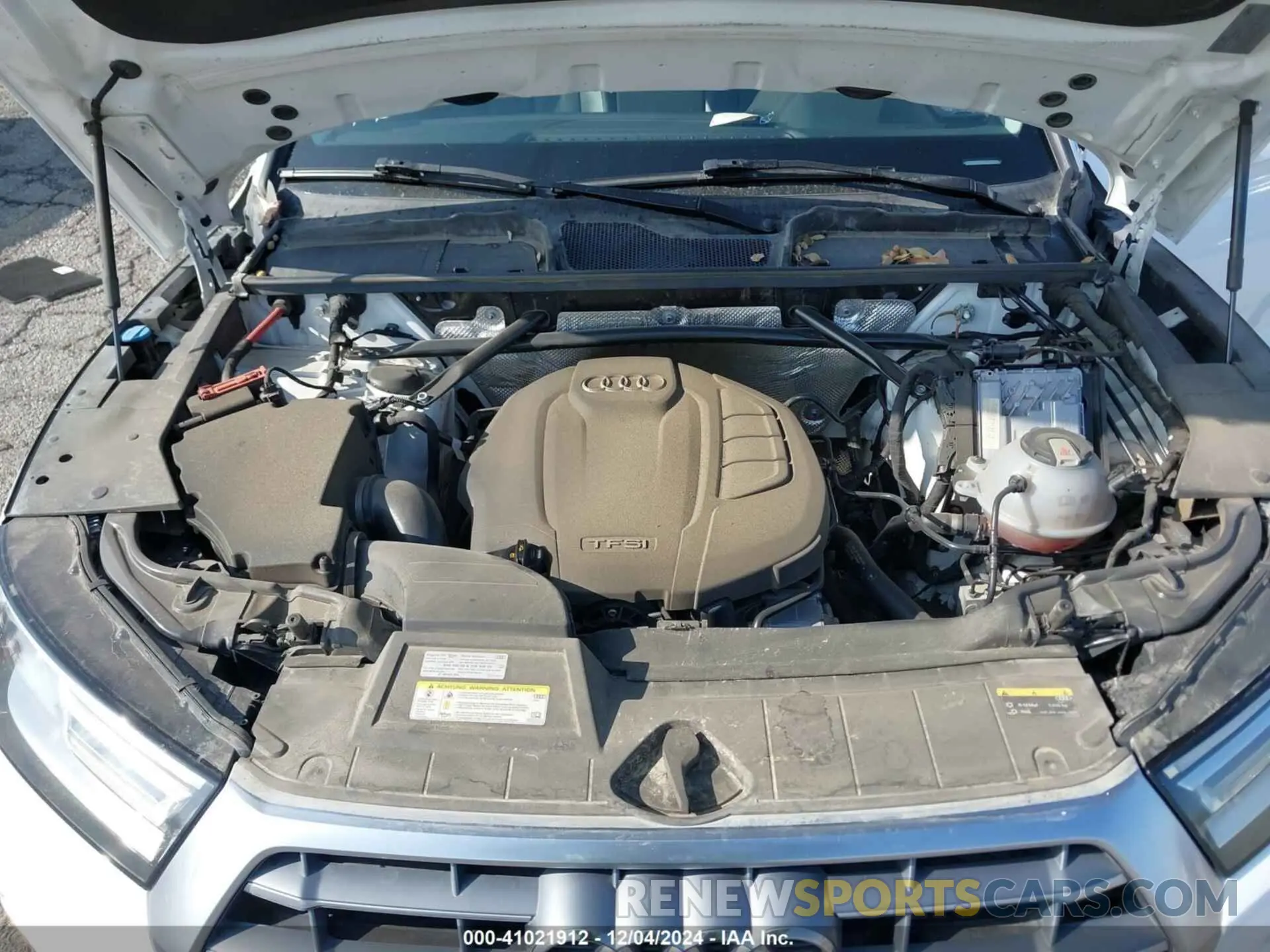 10 fotografías del automóvil dañado WA1ANAFY6L2043611 AUDI Q5 2020