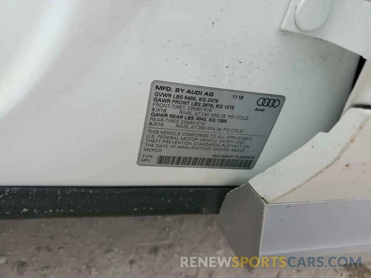14 fotografías del automóvil dañado WA1ANAFY7L2045674 AUDI Q5 2020