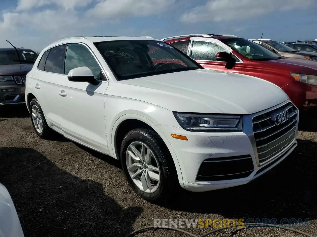 4 fotografías del automóvil dañado WA1ANAFY7L2045674 AUDI Q5 2020