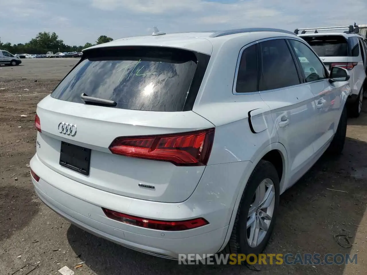 4 fotografías del automóvil dañado WA1ANAFY8L2007306 AUDI Q5 2020