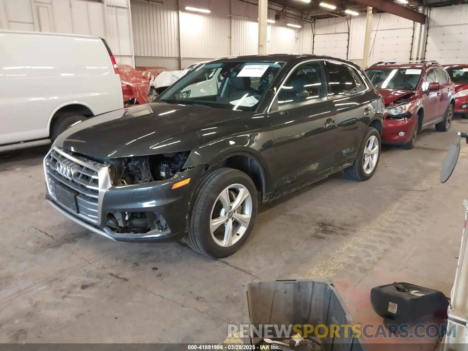 2 fotografías del automóvil dañado WA1ANAFY8L2025272 AUDI Q5 2020