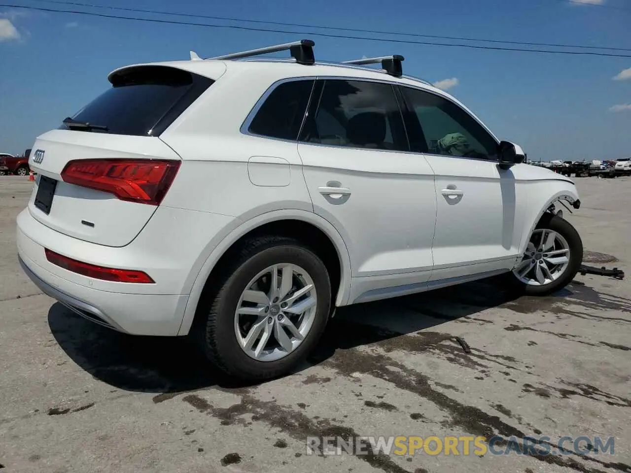 3 fotografías del automóvil dañado WA1ANAFY9L2034921 AUDI Q5 2020
