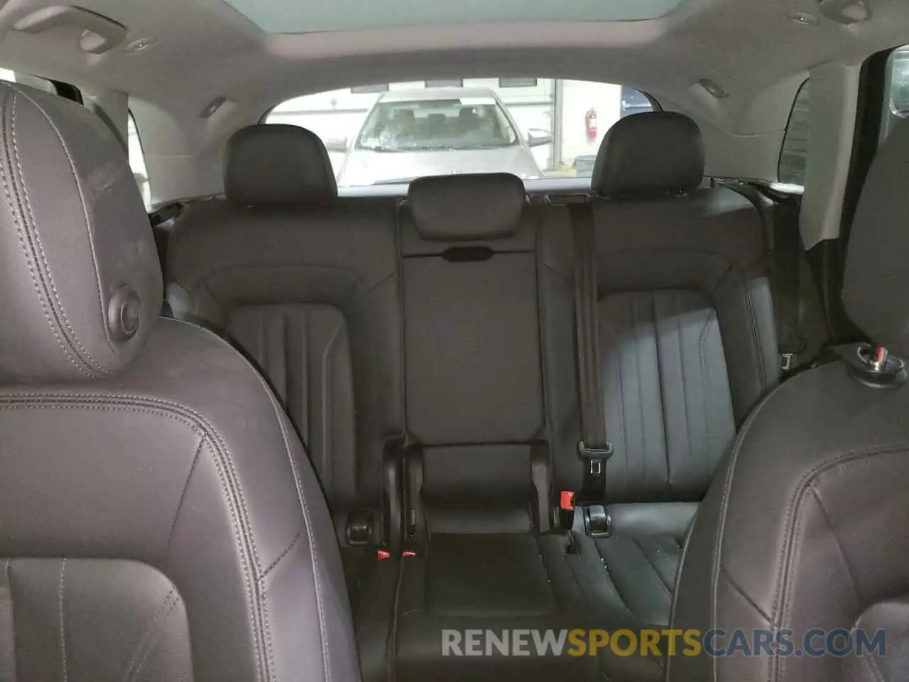 10 fotografías del automóvil dañado WA1ANAFY9L2082466 AUDI Q5 2020