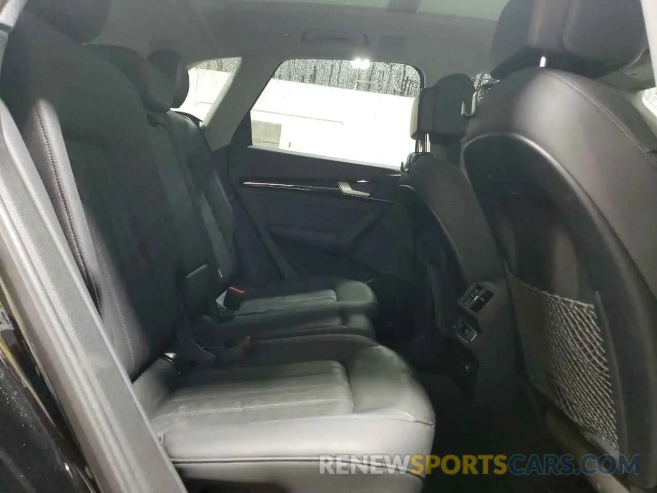 11 fotografías del automóvil dañado WA1ANAFY9L2082466 AUDI Q5 2020