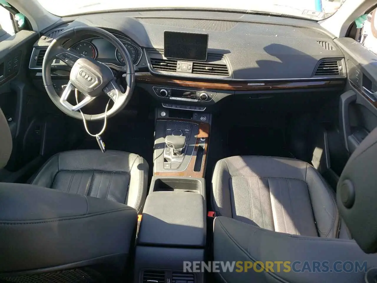 8 fotografías del automóvil dañado WA1ANAFY9L2099056 AUDI Q5 2020