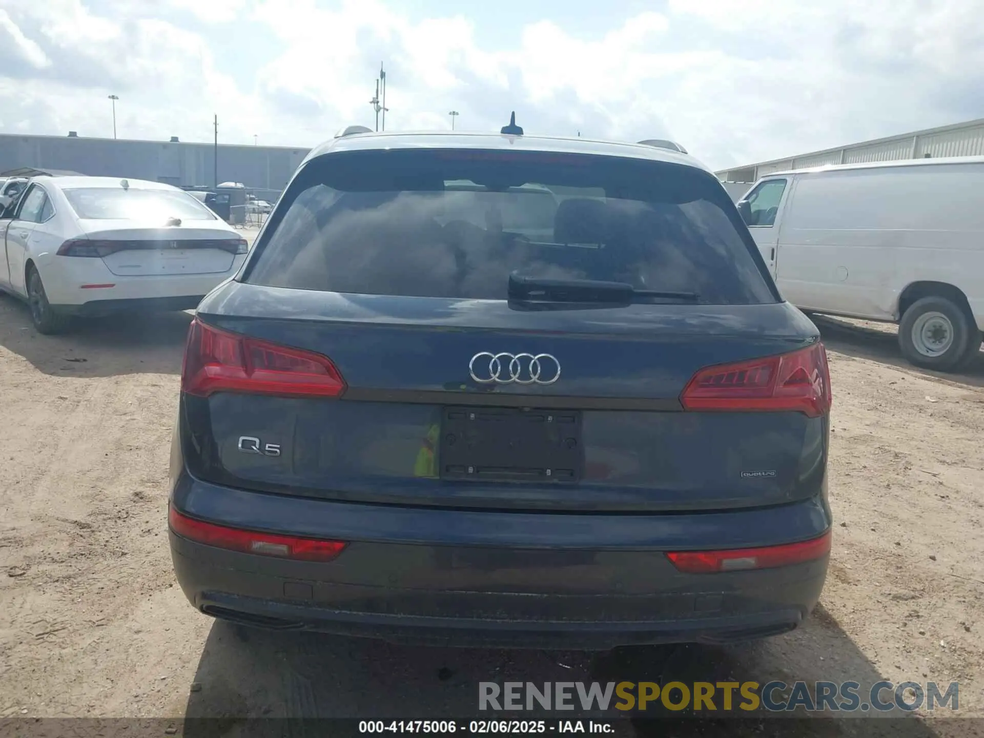 17 fotografías del automóvil dañado WA1ANAFY9L2108404 AUDI Q5 2020