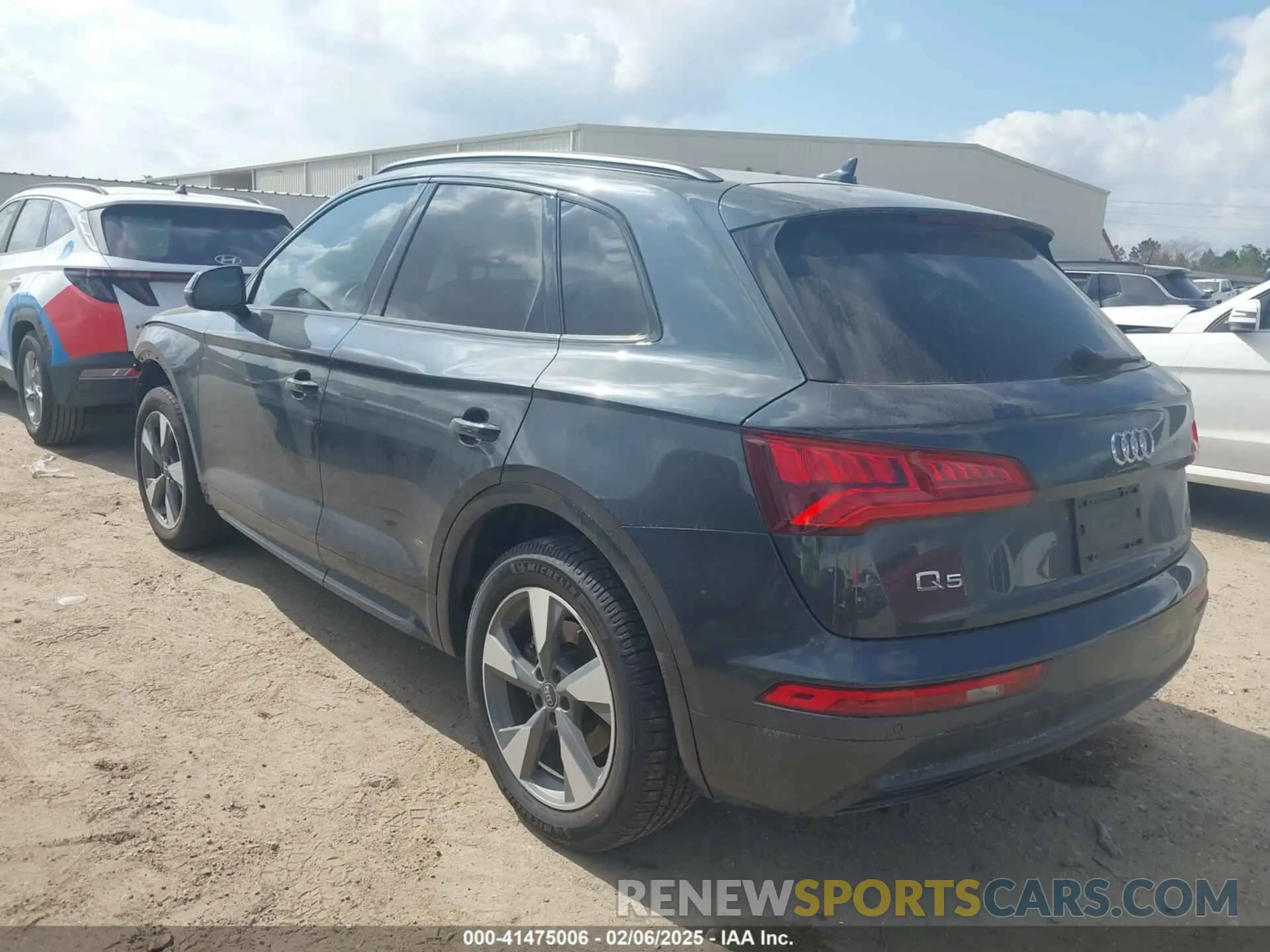 3 fotografías del automóvil dañado WA1ANAFY9L2108404 AUDI Q5 2020