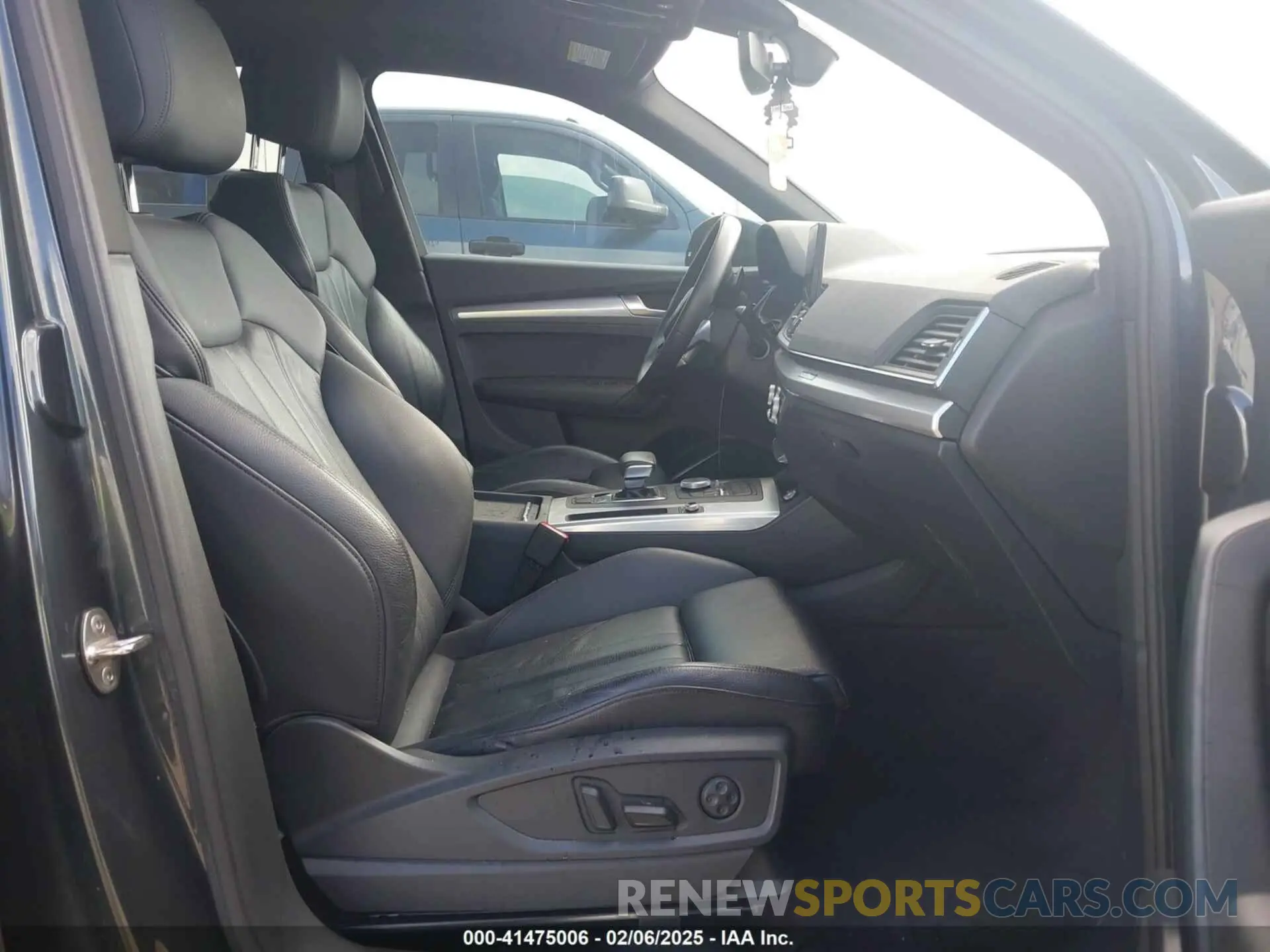 5 fotografías del automóvil dañado WA1ANAFY9L2108404 AUDI Q5 2020