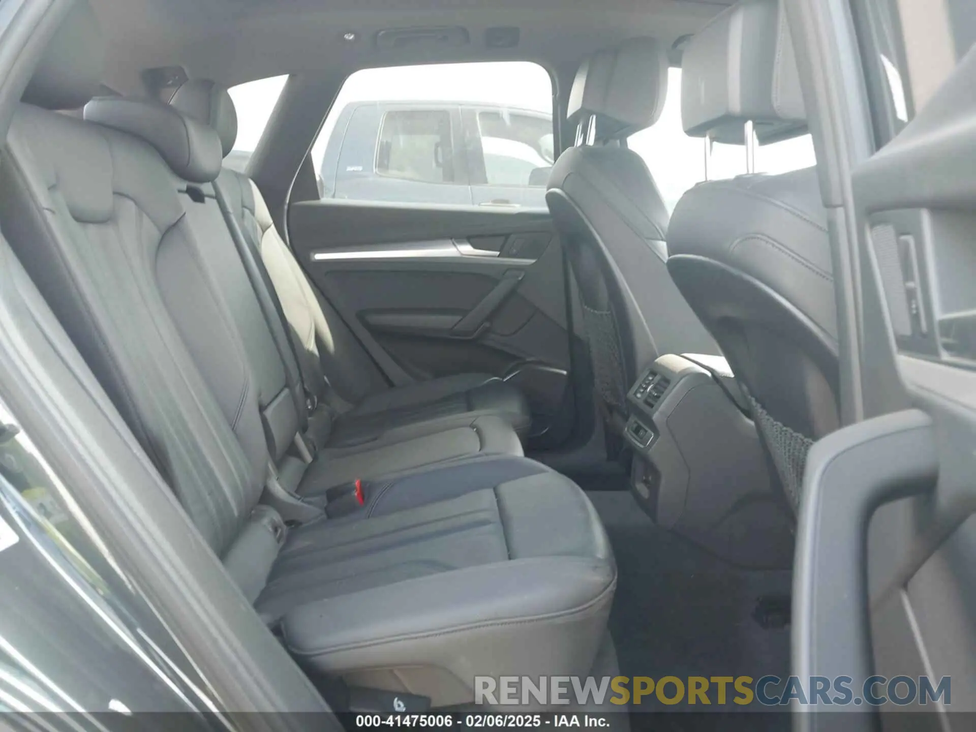 8 fotografías del automóvil dañado WA1ANAFY9L2108404 AUDI Q5 2020