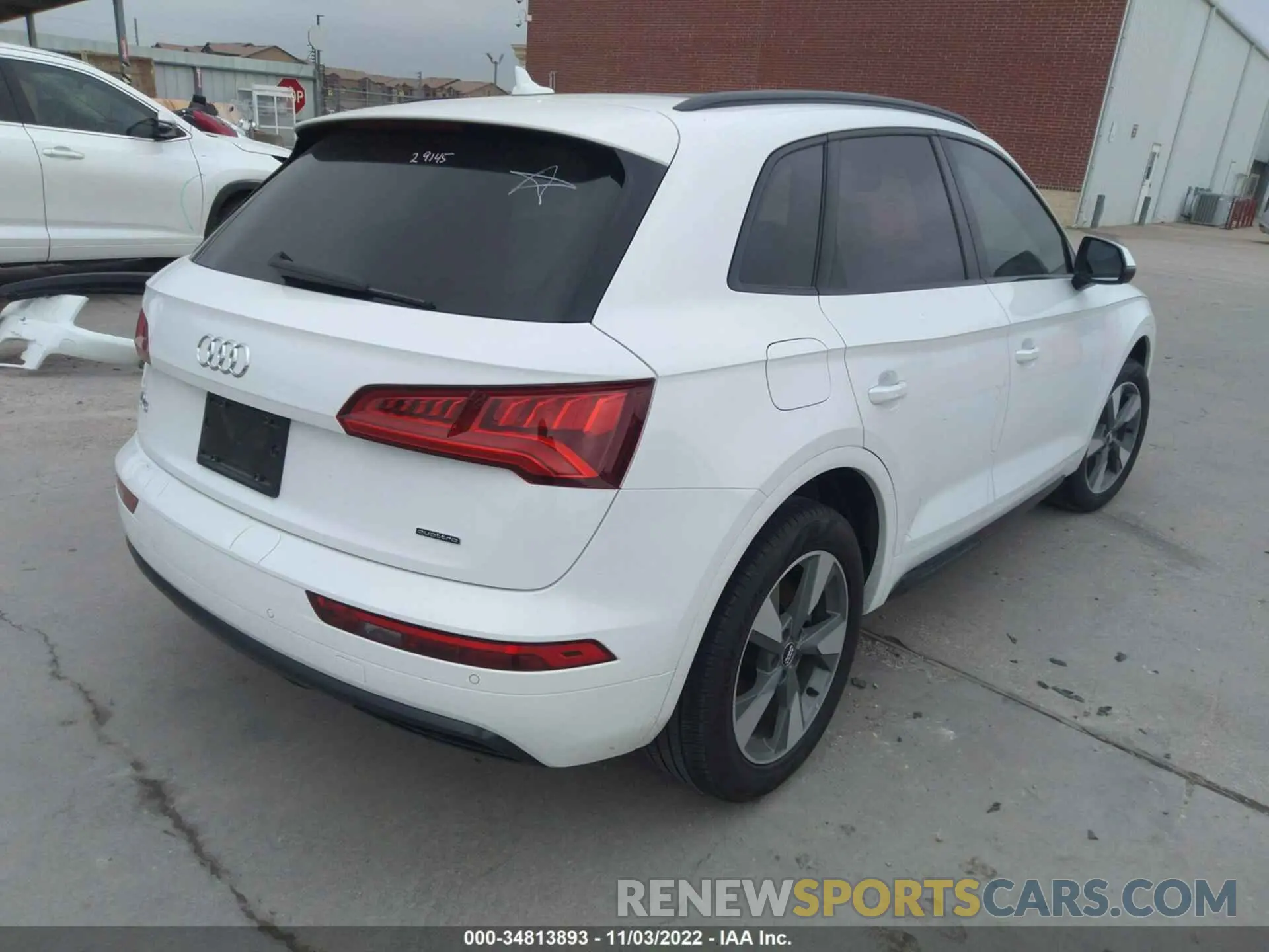 4 fotografías del automóvil dañado WA1ANAFY9L2112713 AUDI Q5 2020