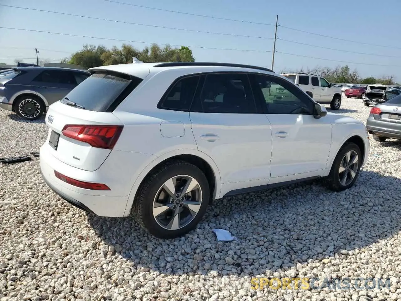3 fotografías del automóvil dañado WA1ANAFYXL2108850 AUDI Q5 2020