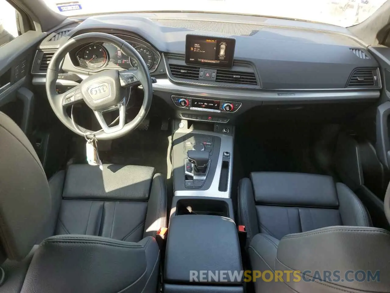 8 fotografías del automóvil dañado WA1ANAFYXL2108850 AUDI Q5 2020