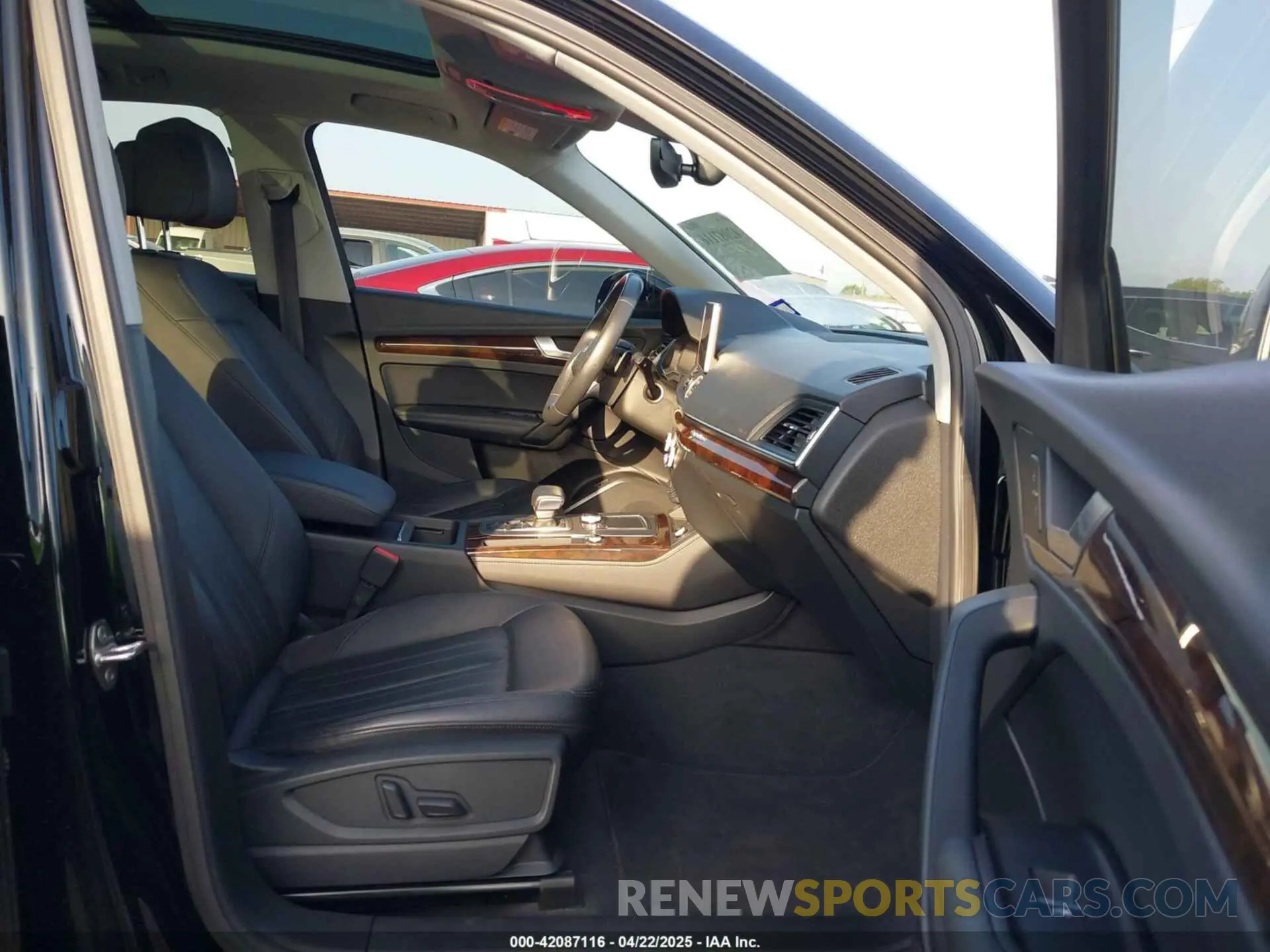 5 fotografías del automóvil dañado WA1BNAFY0L2004064 AUDI Q5 2020