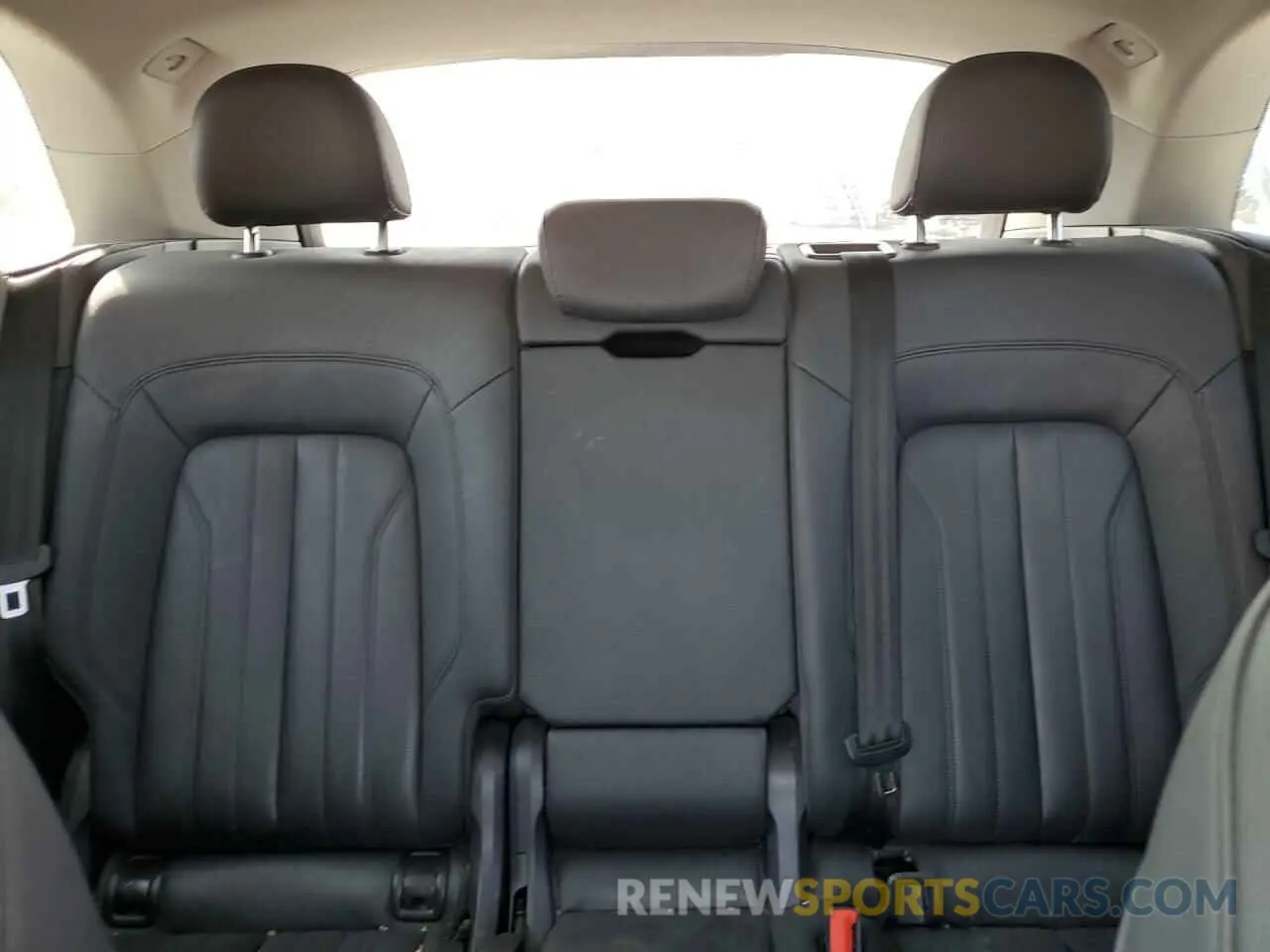 10 fotografías del automóvil dañado WA1BNAFY0L2010432 AUDI Q5 2020