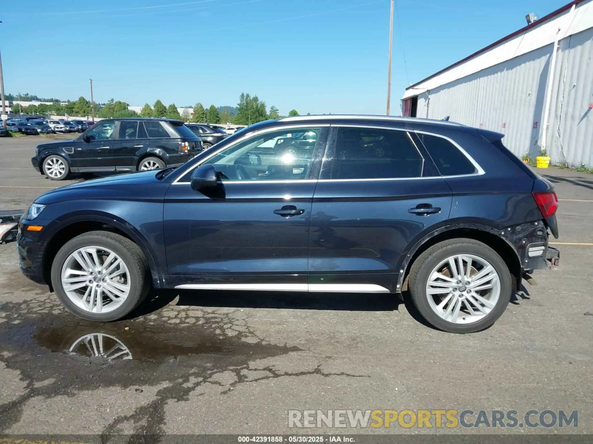 15 fotografías del automóvil dañado WA1BNAFY0L2020863 AUDI Q5 2020