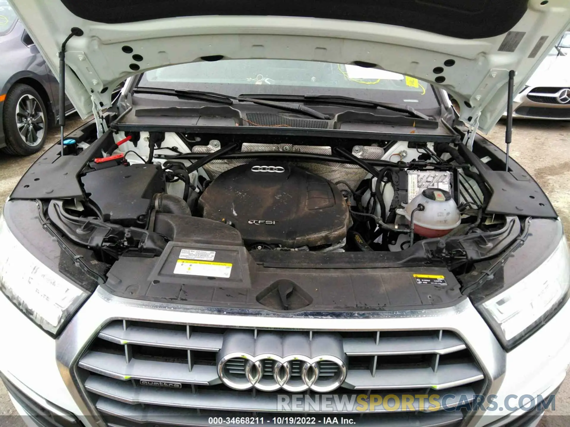 10 fotografías del automóvil dañado WA1BNAFY1L2020385 AUDI Q5 2020