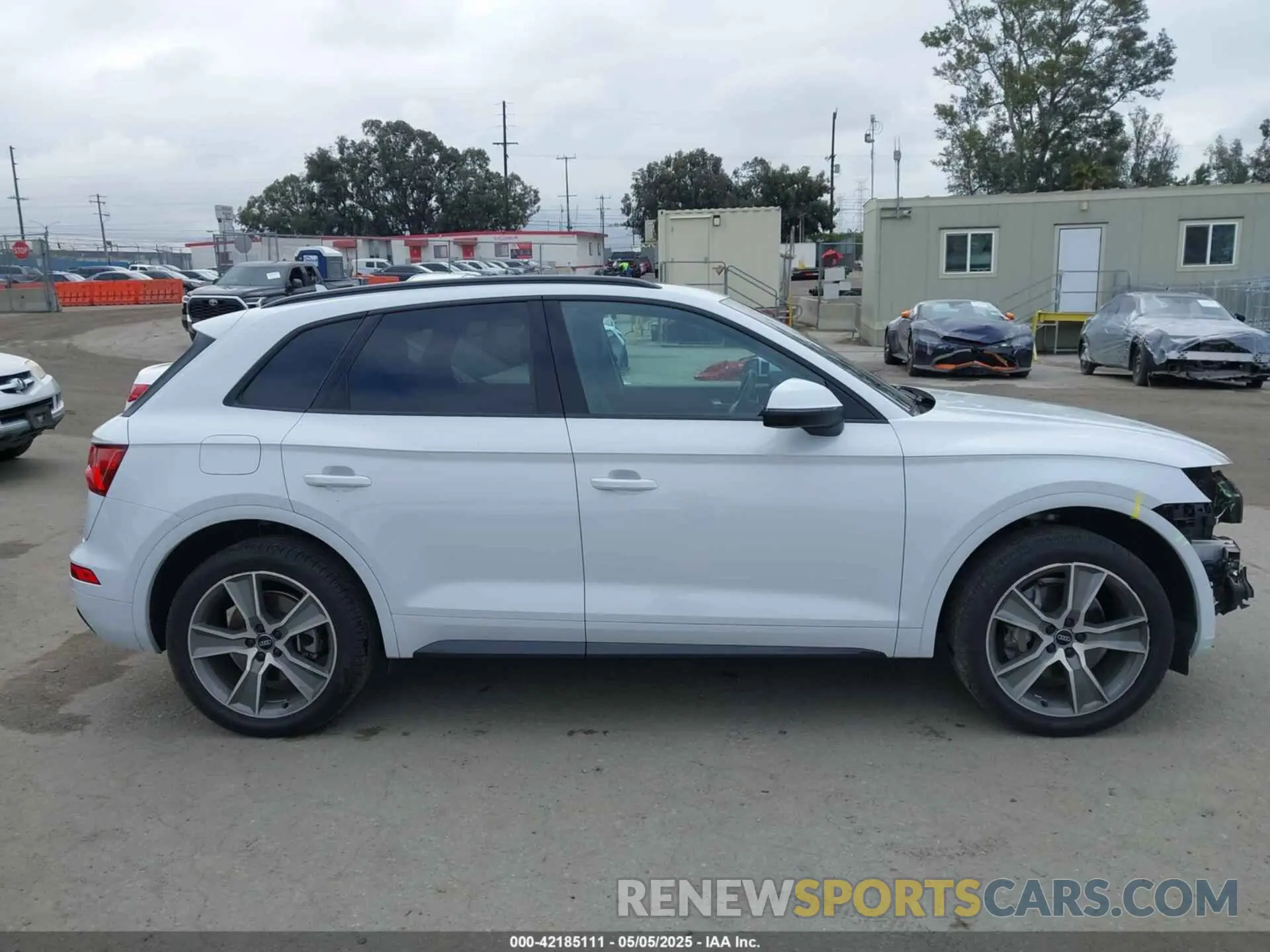 14 fotografías del automóvil dañado WA1BNAFY3L2098991 AUDI Q5 2020