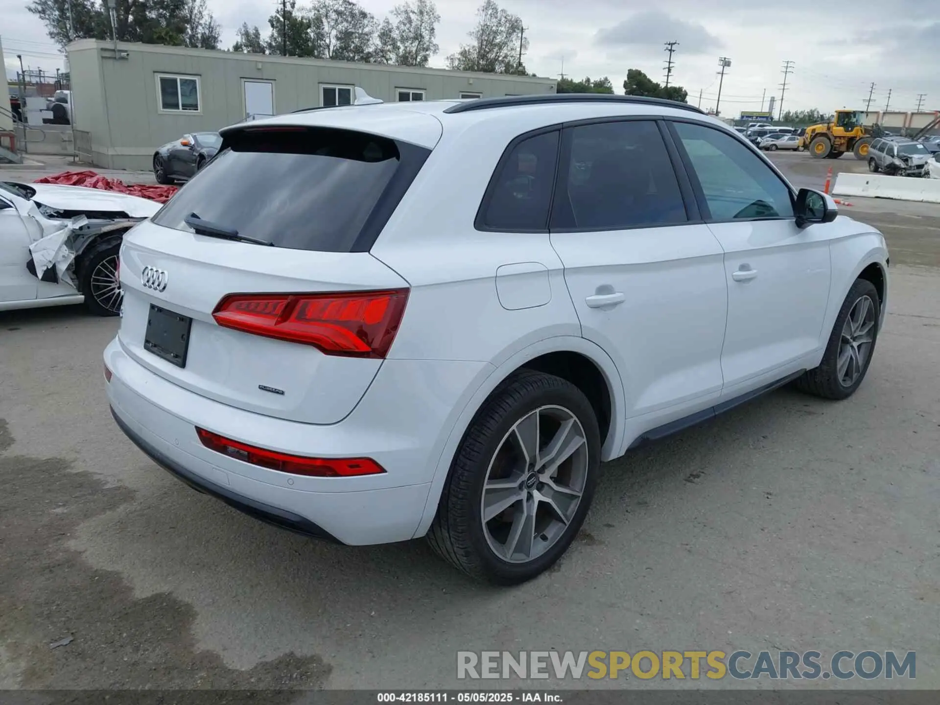 4 fotografías del automóvil dañado WA1BNAFY3L2098991 AUDI Q5 2020